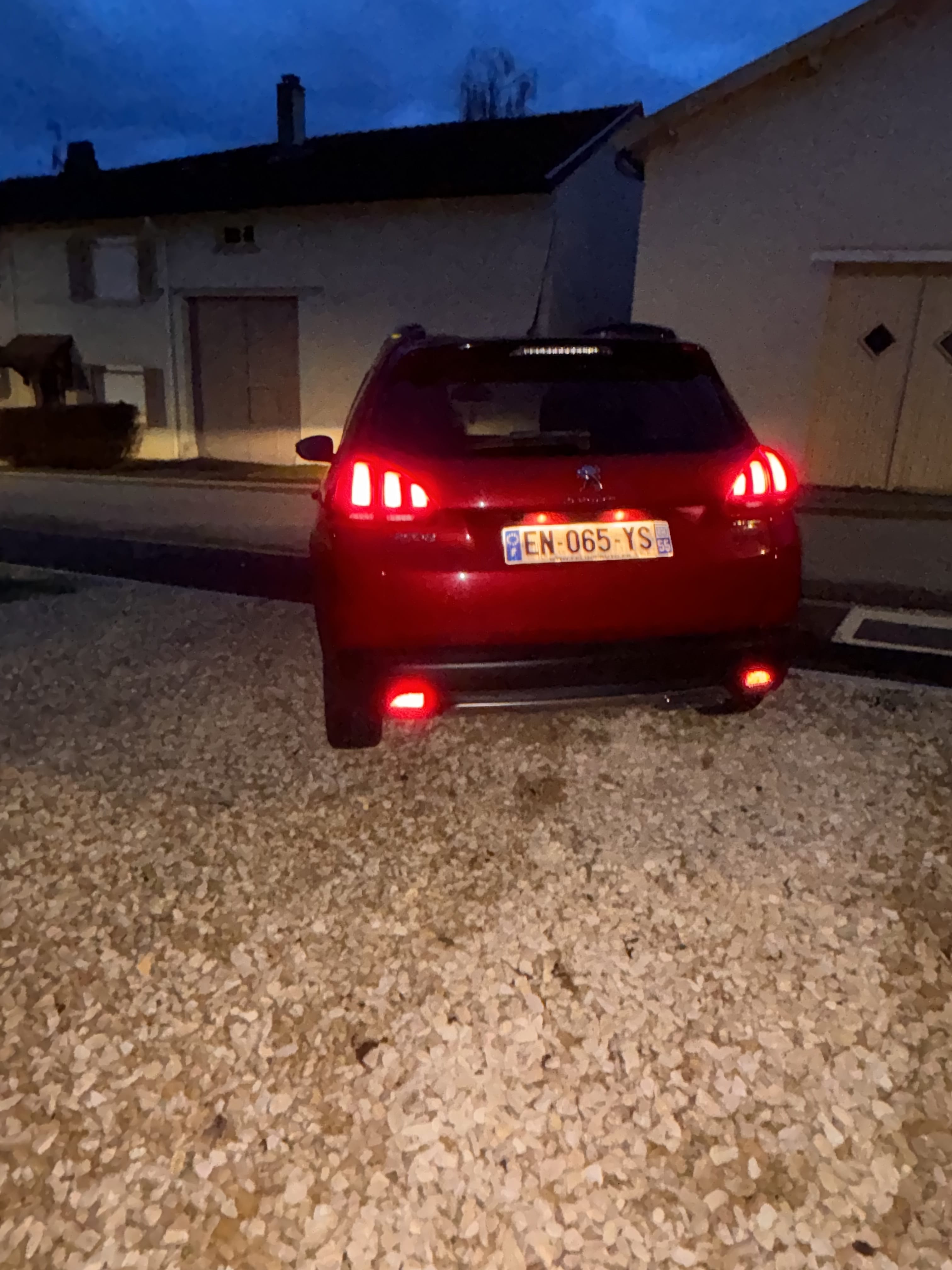 Peugeot 2008 avec Climatisation