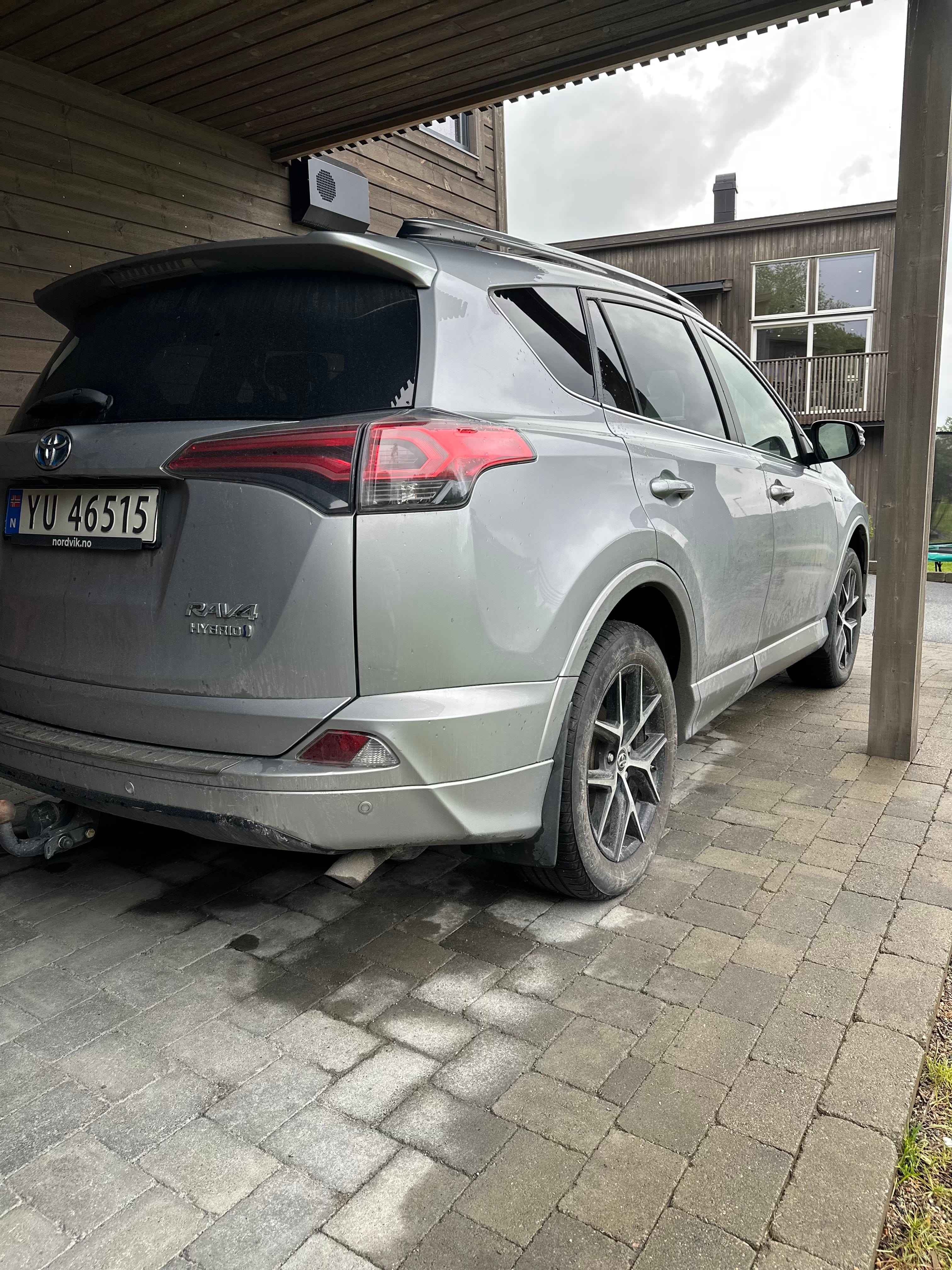 Toyota Rav4 Hybrid med Ryggekamera