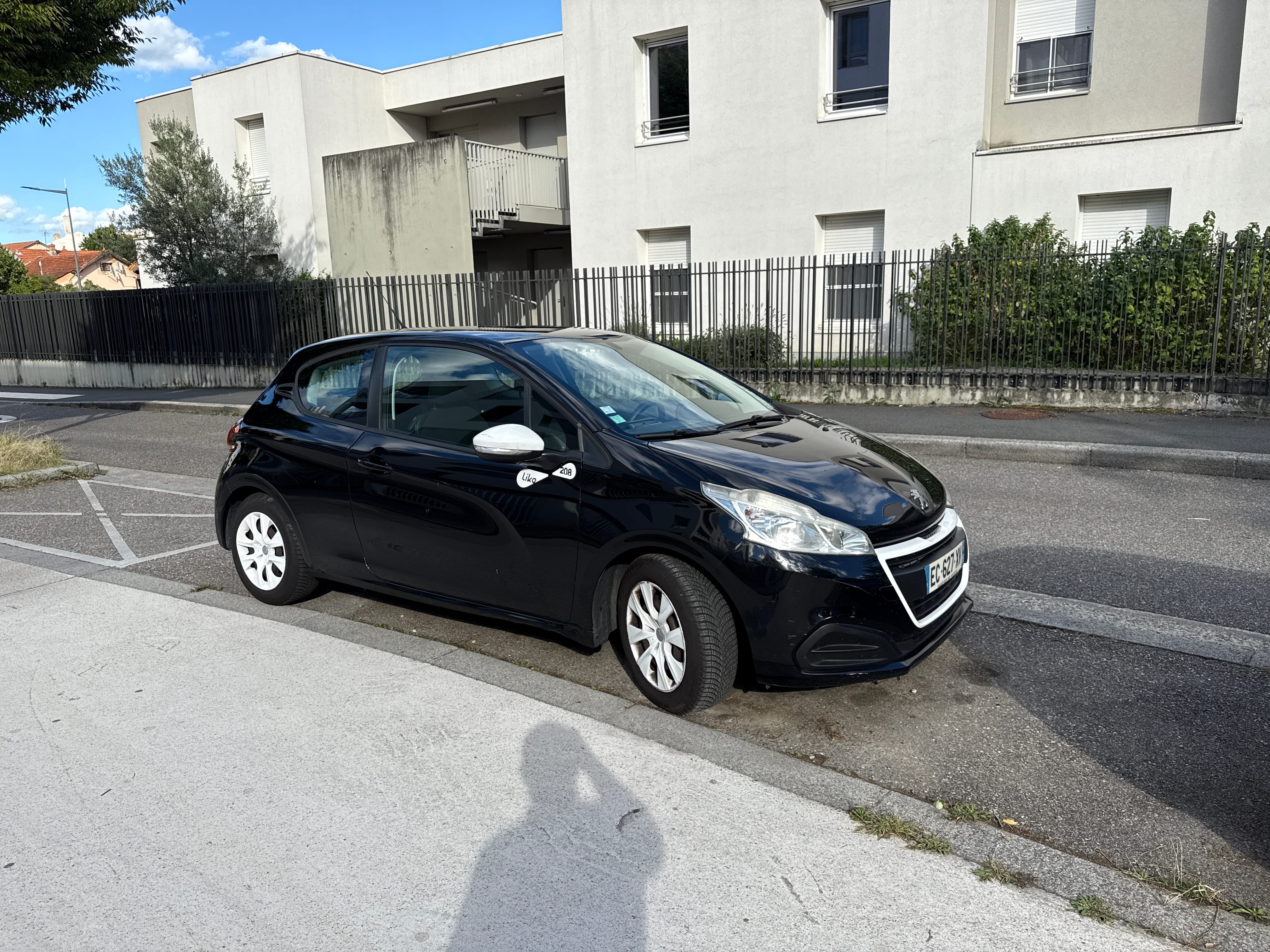 Peugeot 208, 2016, Essence 95