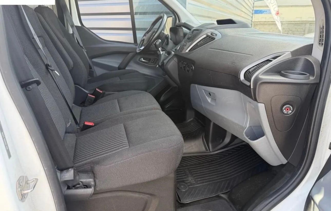 Ford Transit Custom Fourgon avec Apple CarPlay