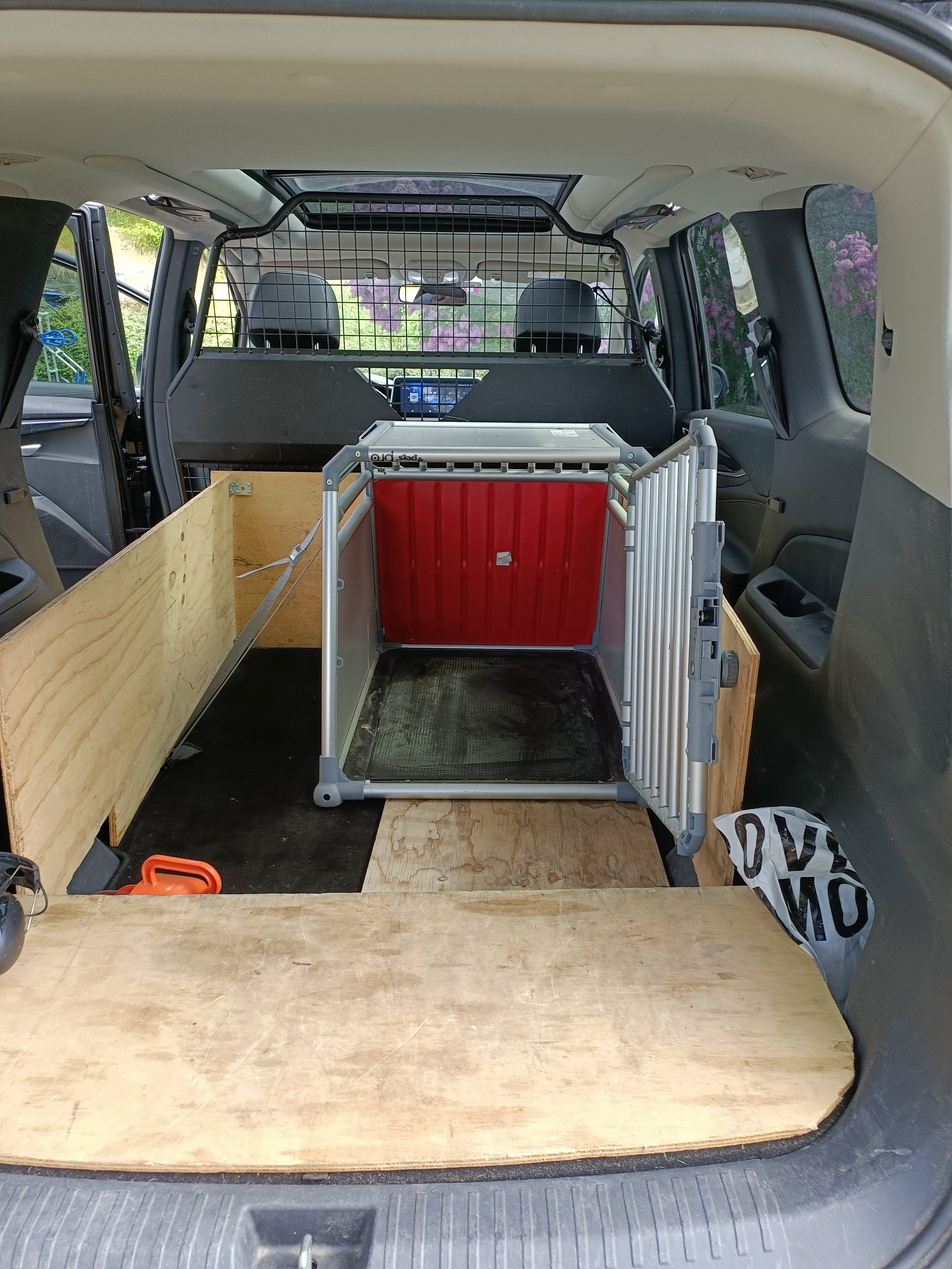 Maxus Euniq med Android Auto