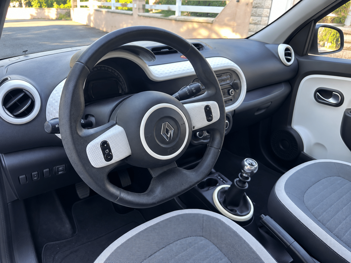 Renault Twingo III avec Port USB