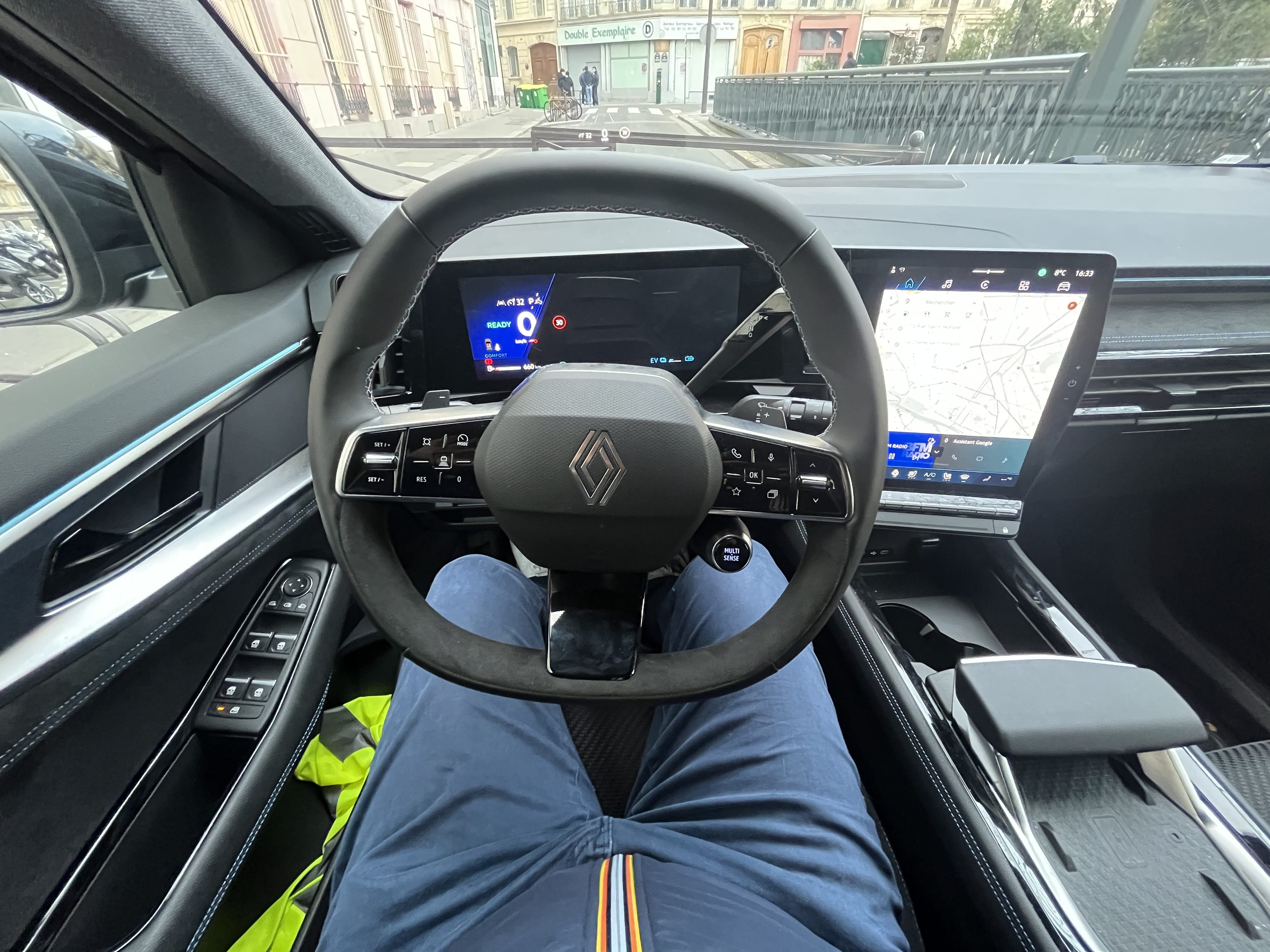 Renault Austral E-Tech full hybrid avec Audio Bluetooth