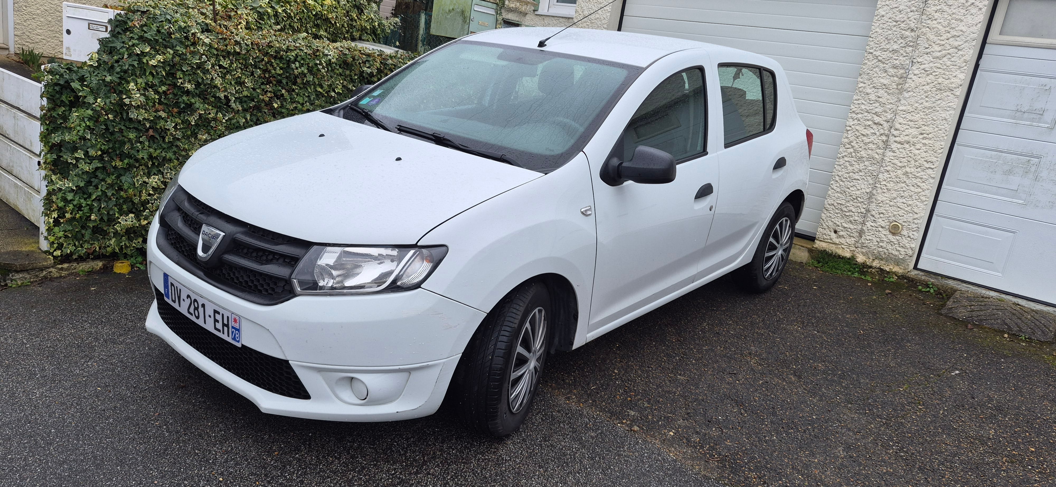 Dacia Sandero, 2015, Essence 95