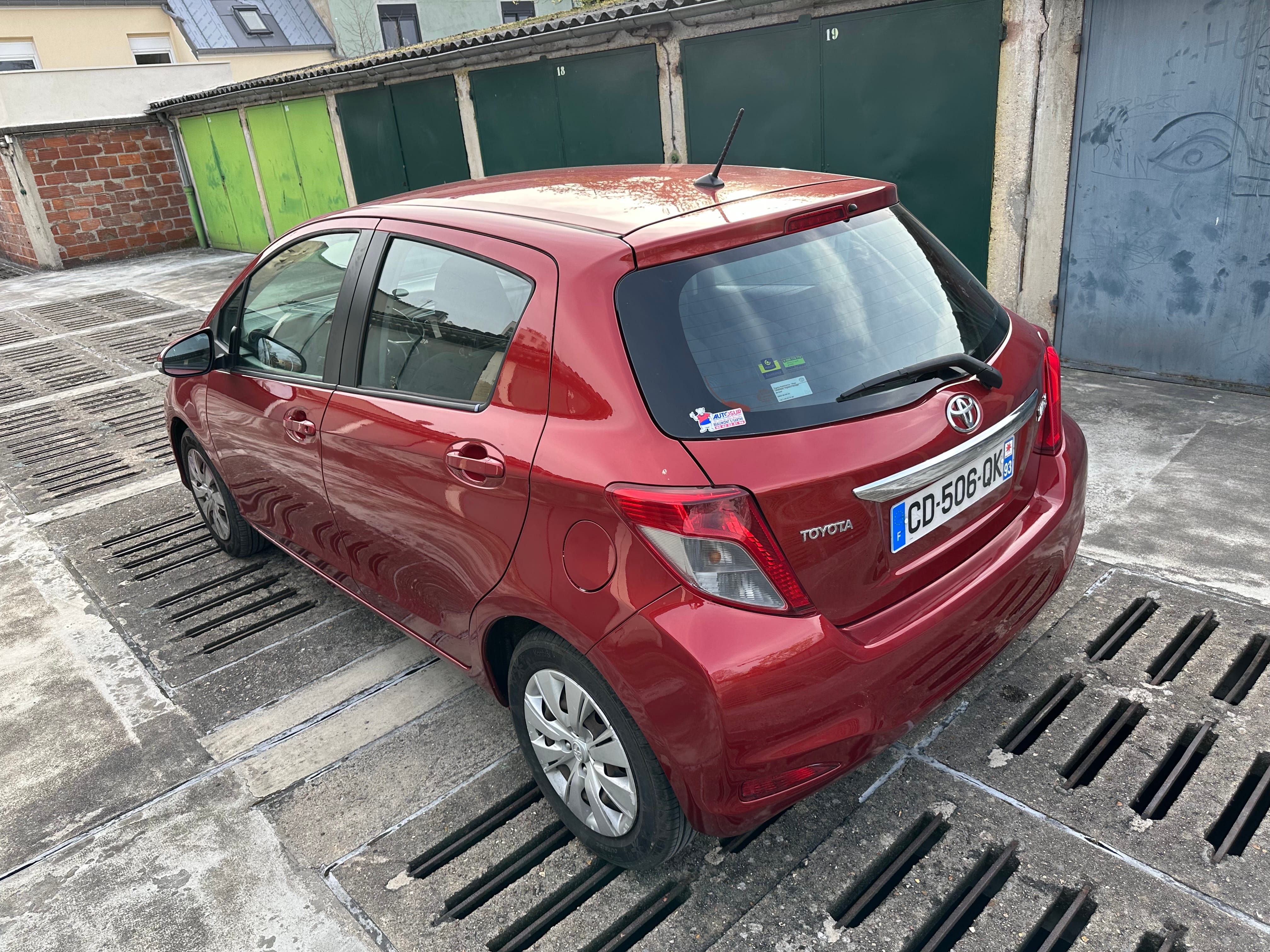 Toyota Yaris Boite Automatique avec GPS