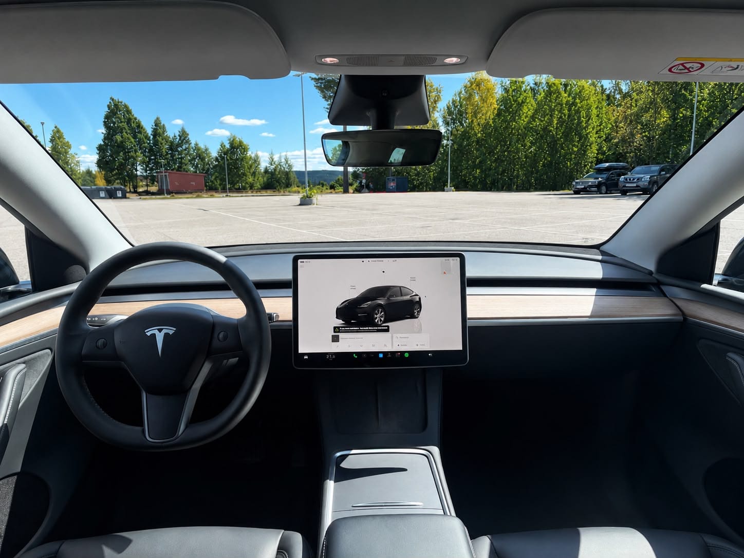Tesla Model Y Long Range med GPS