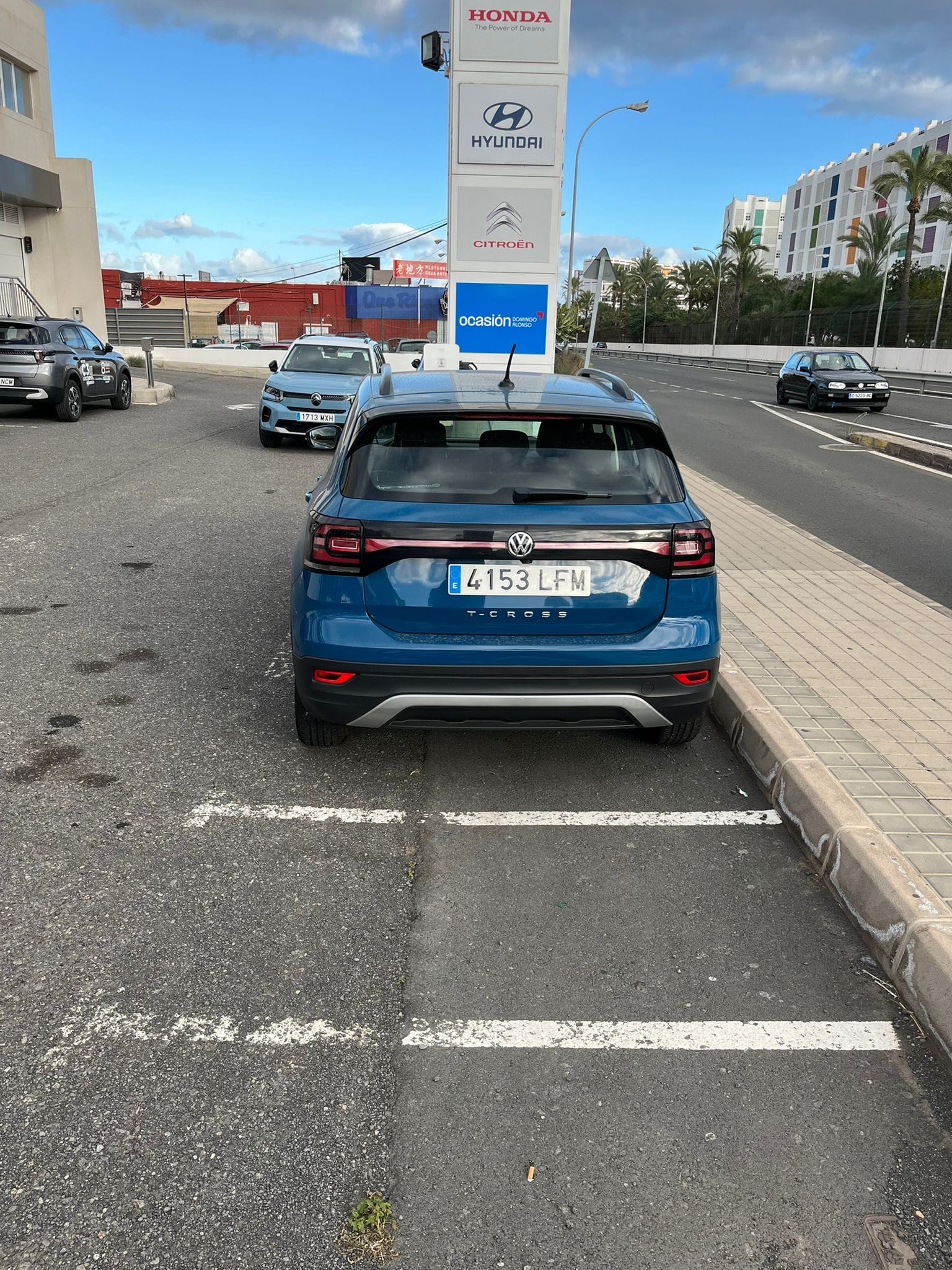 Volkswagen T-Cross mit Navigationsgerät