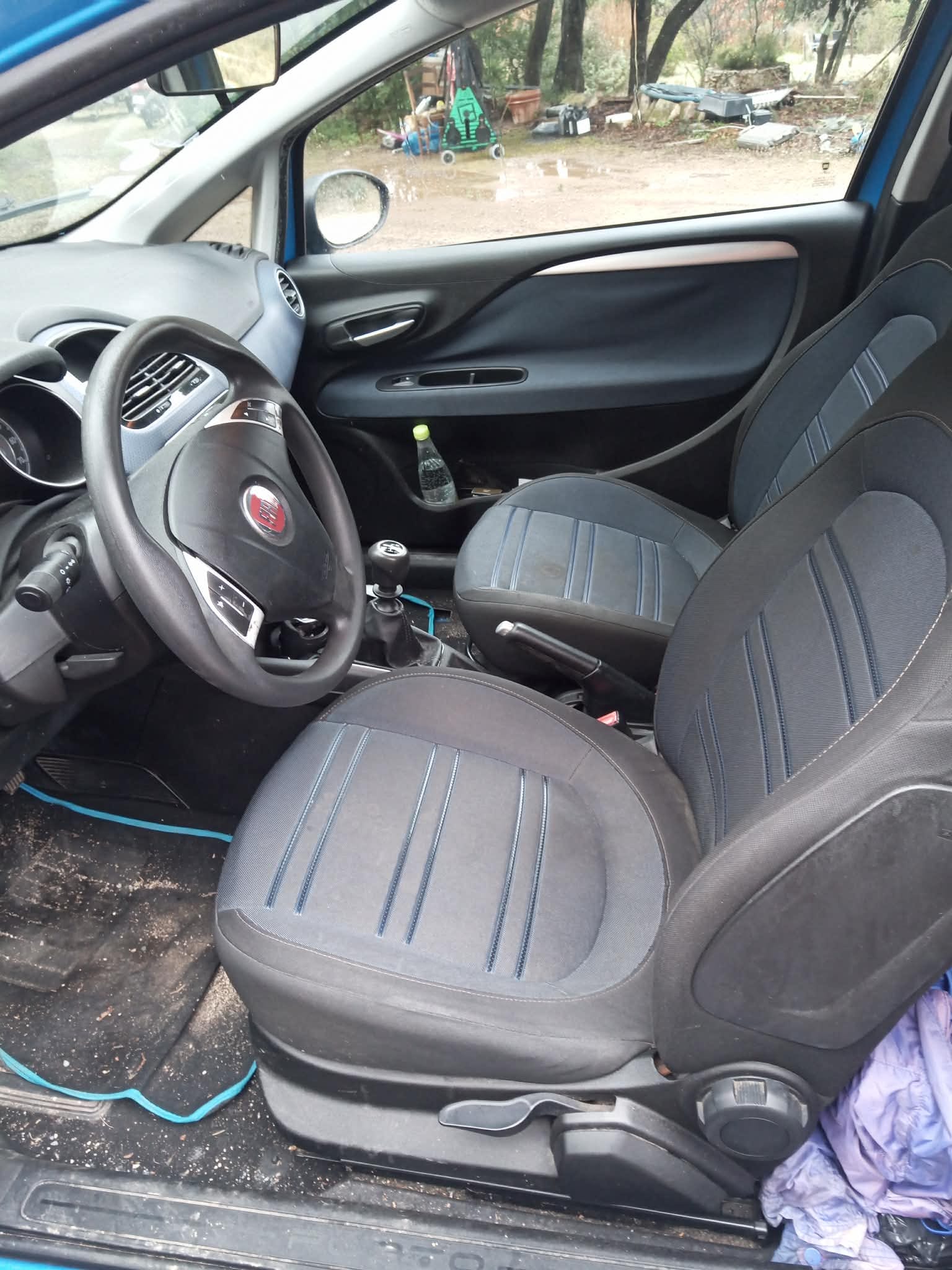 Fiat Punto Société 1.4i avec Pneus neige