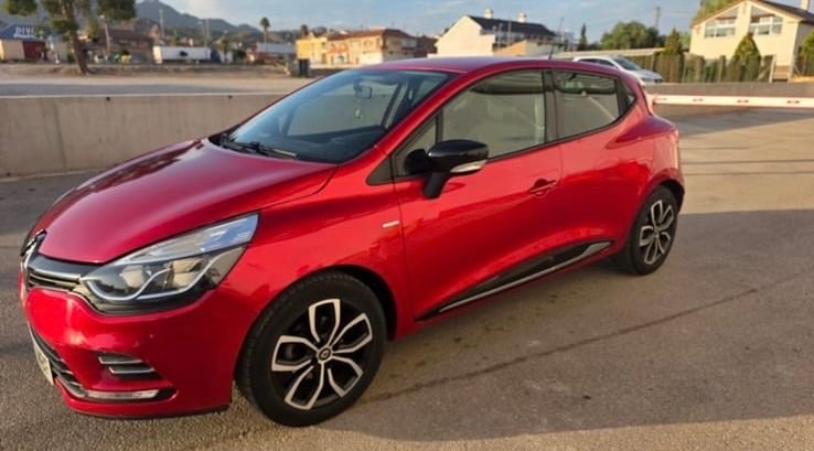 Renault Clio con Control de velocidad