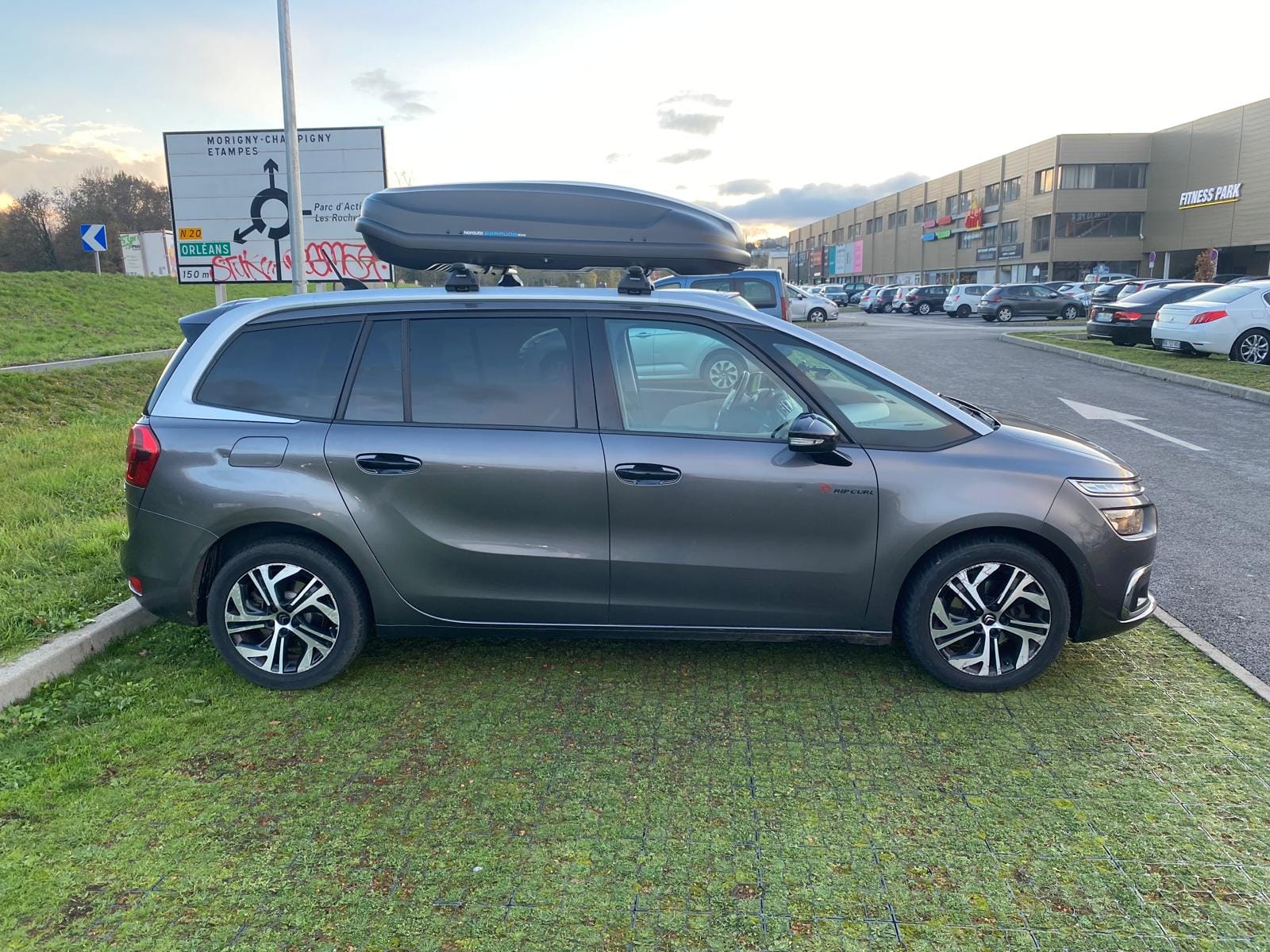 Citroen C4 Grand Spacetourer avec Quatre roues motrices