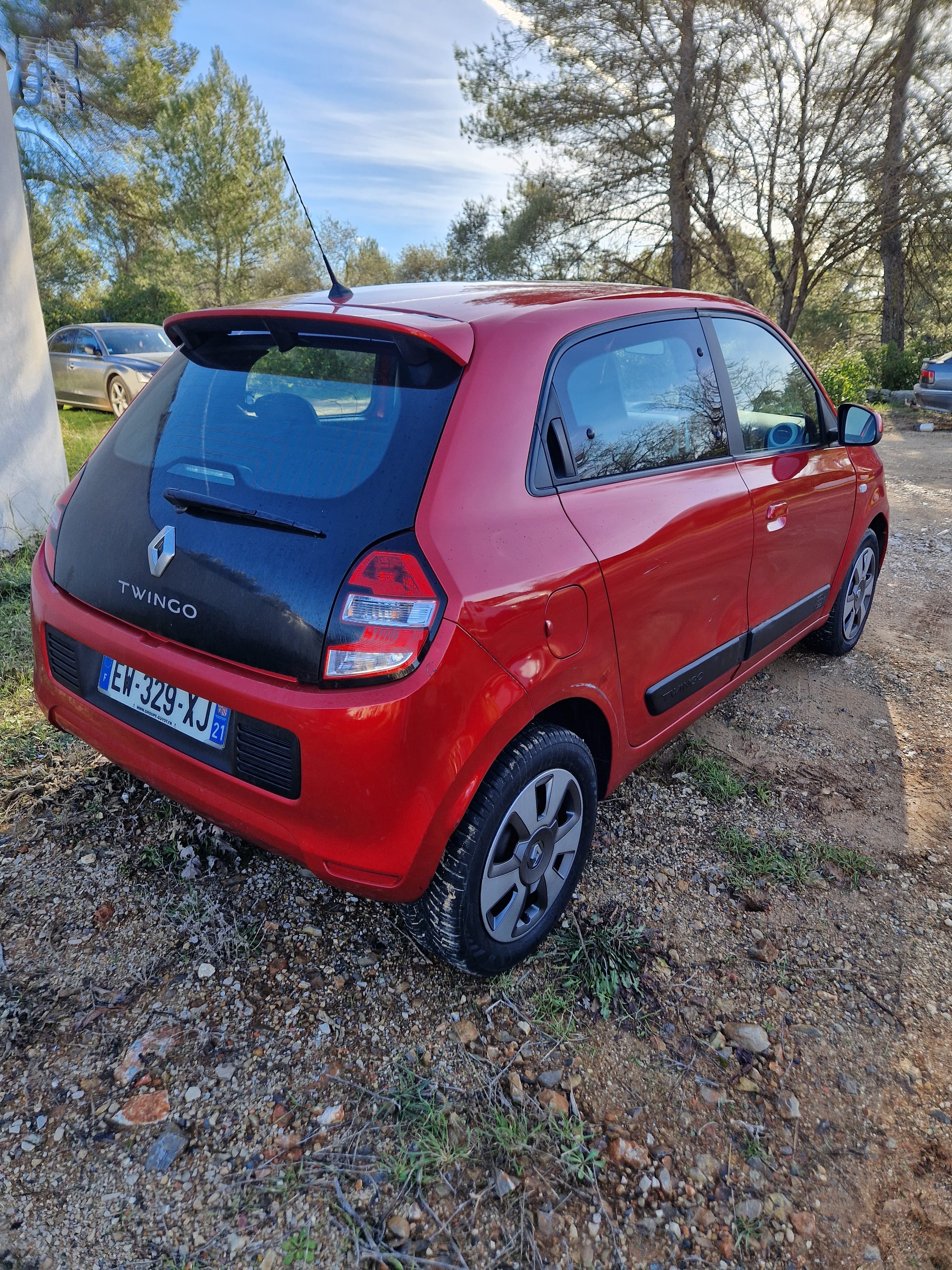 Renault Twingo III with Bluetooth audio