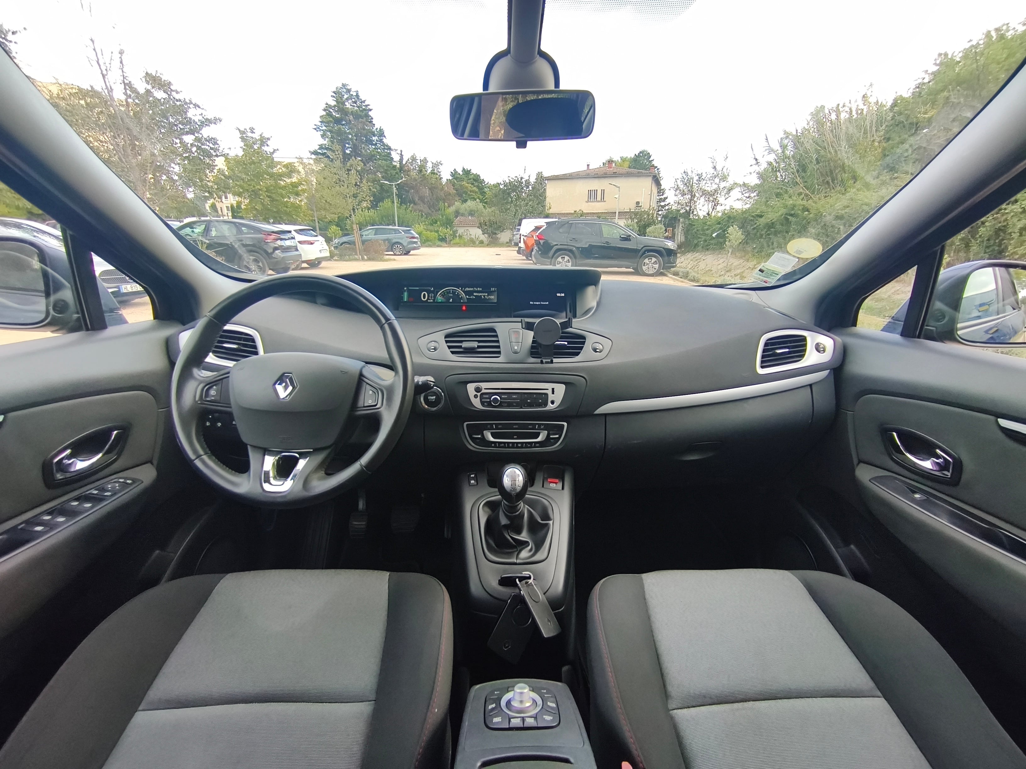 Renault Scenic 1 5 DCI 110CV avec GPS