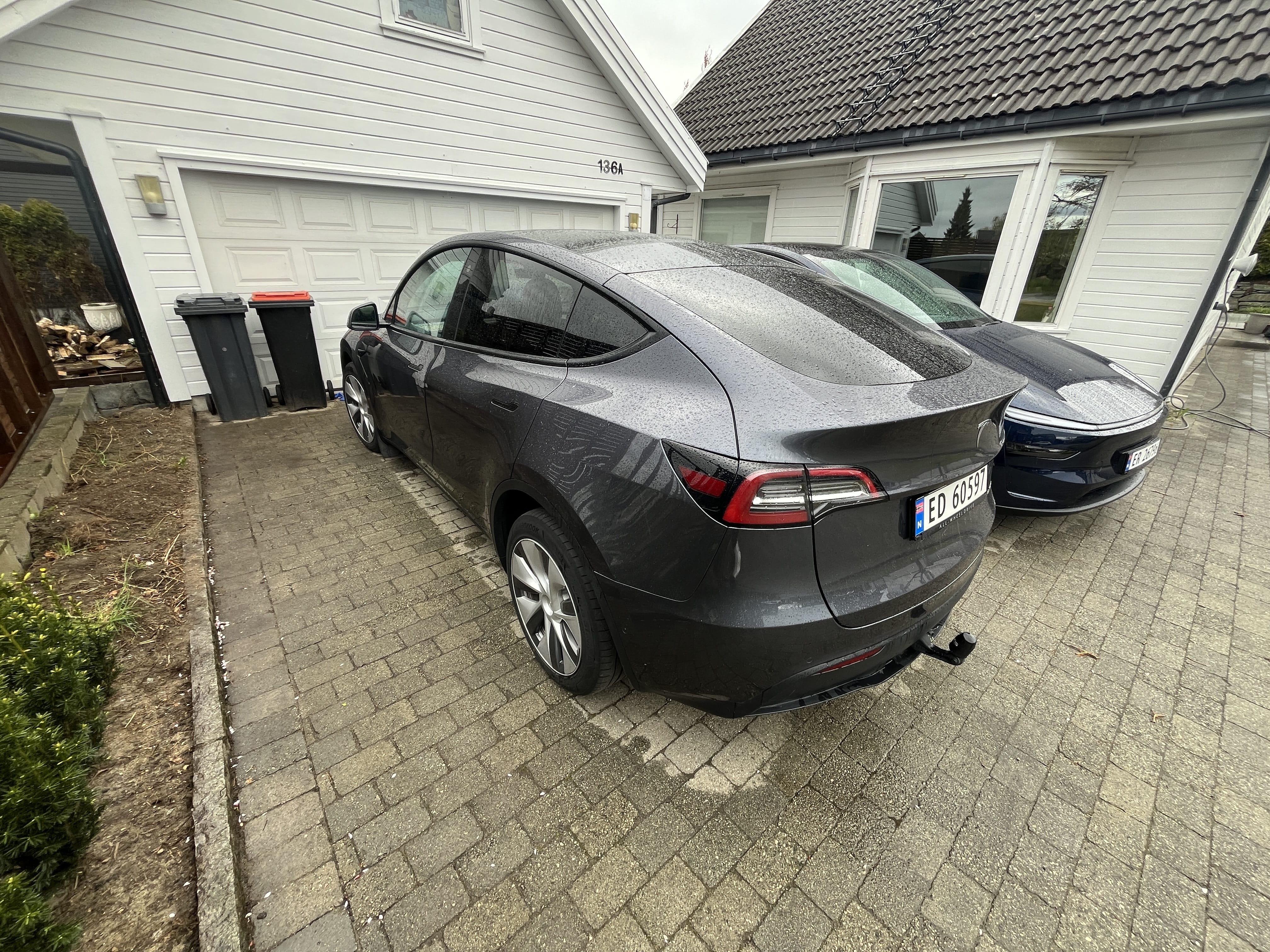 Tesla Model Y Long Range med Aircondition