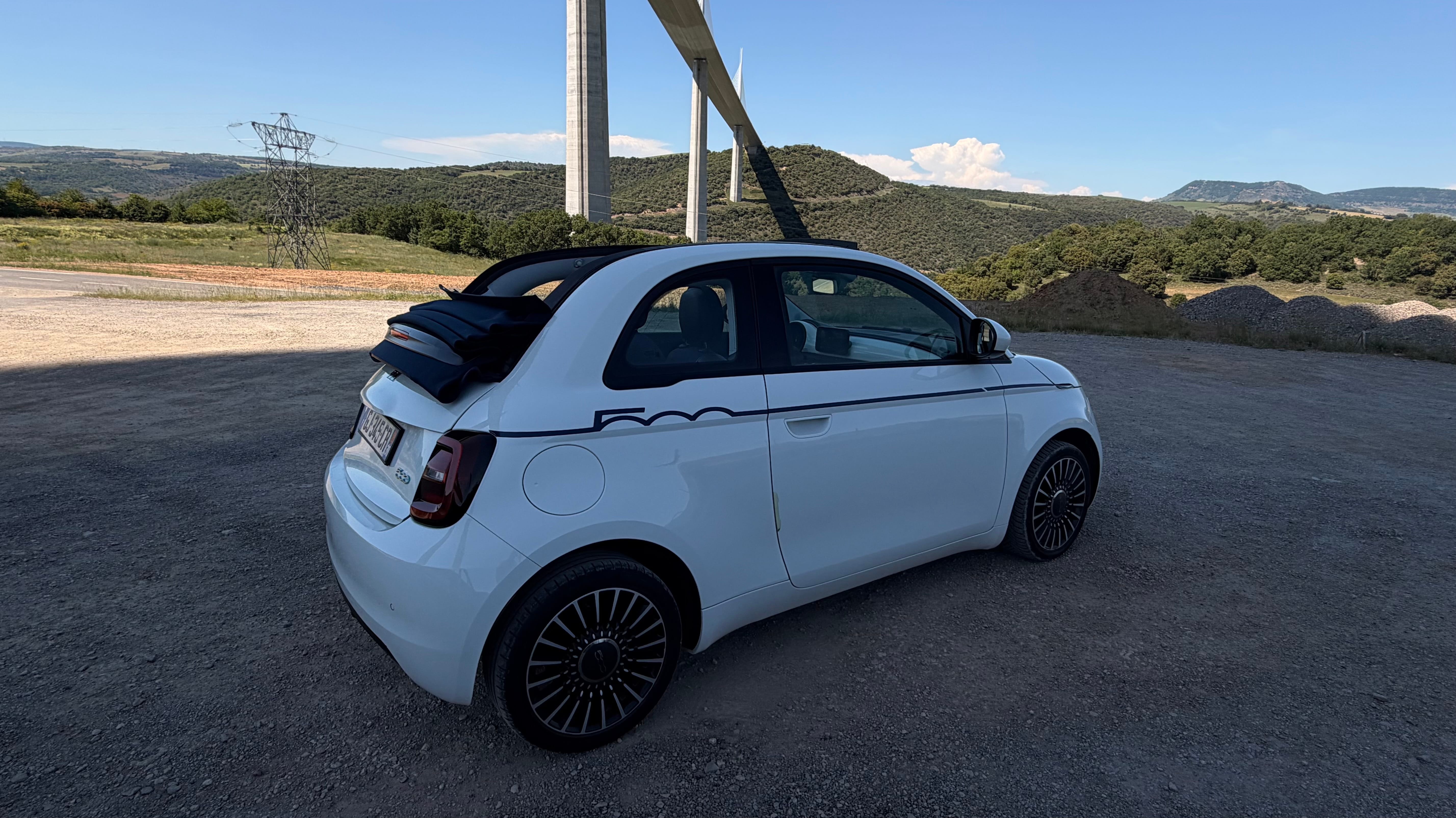 Fiat 500e avec GPS