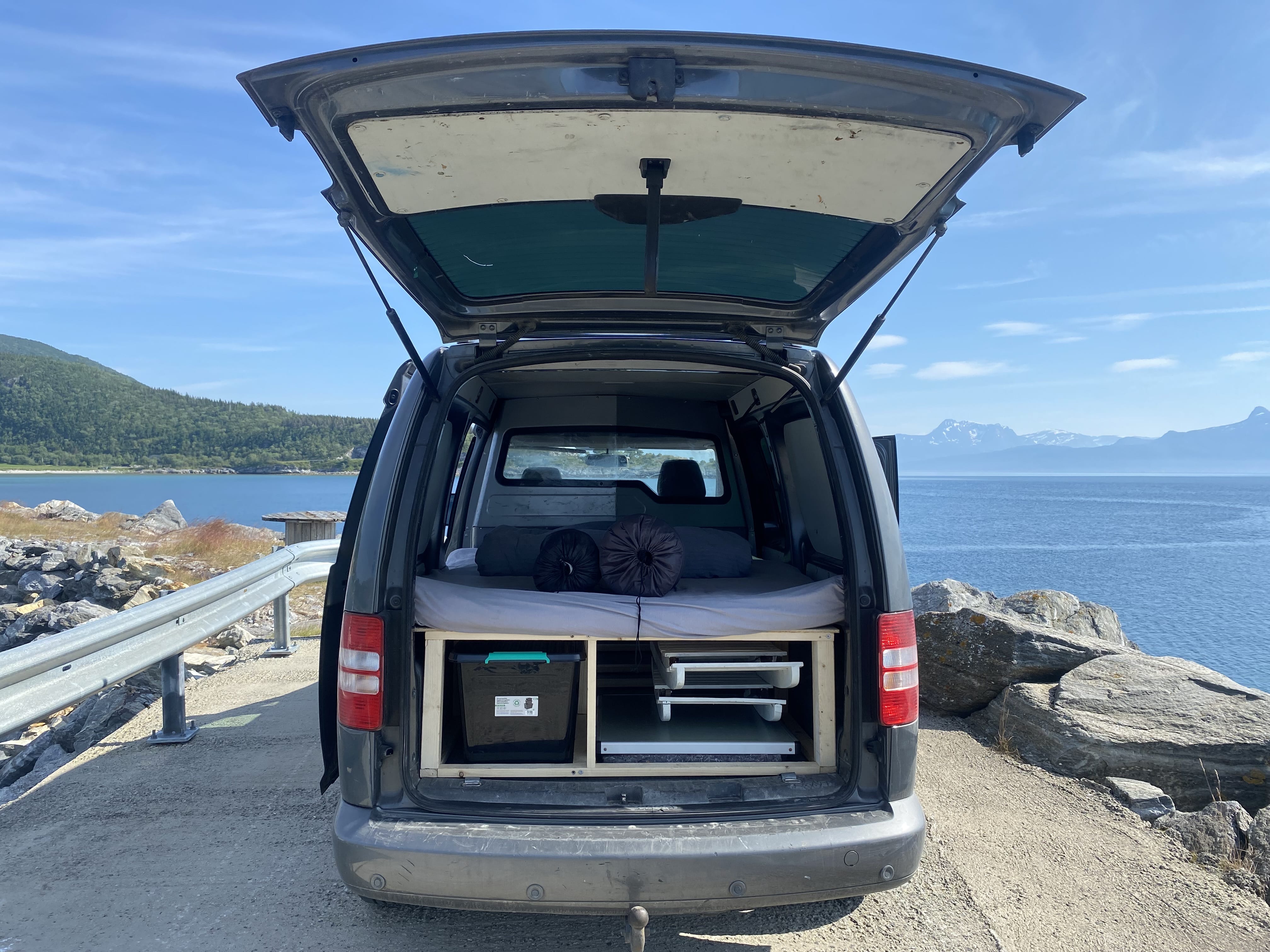 Volkswagen Caddy Maxi Campervan med Firehjulstrekk