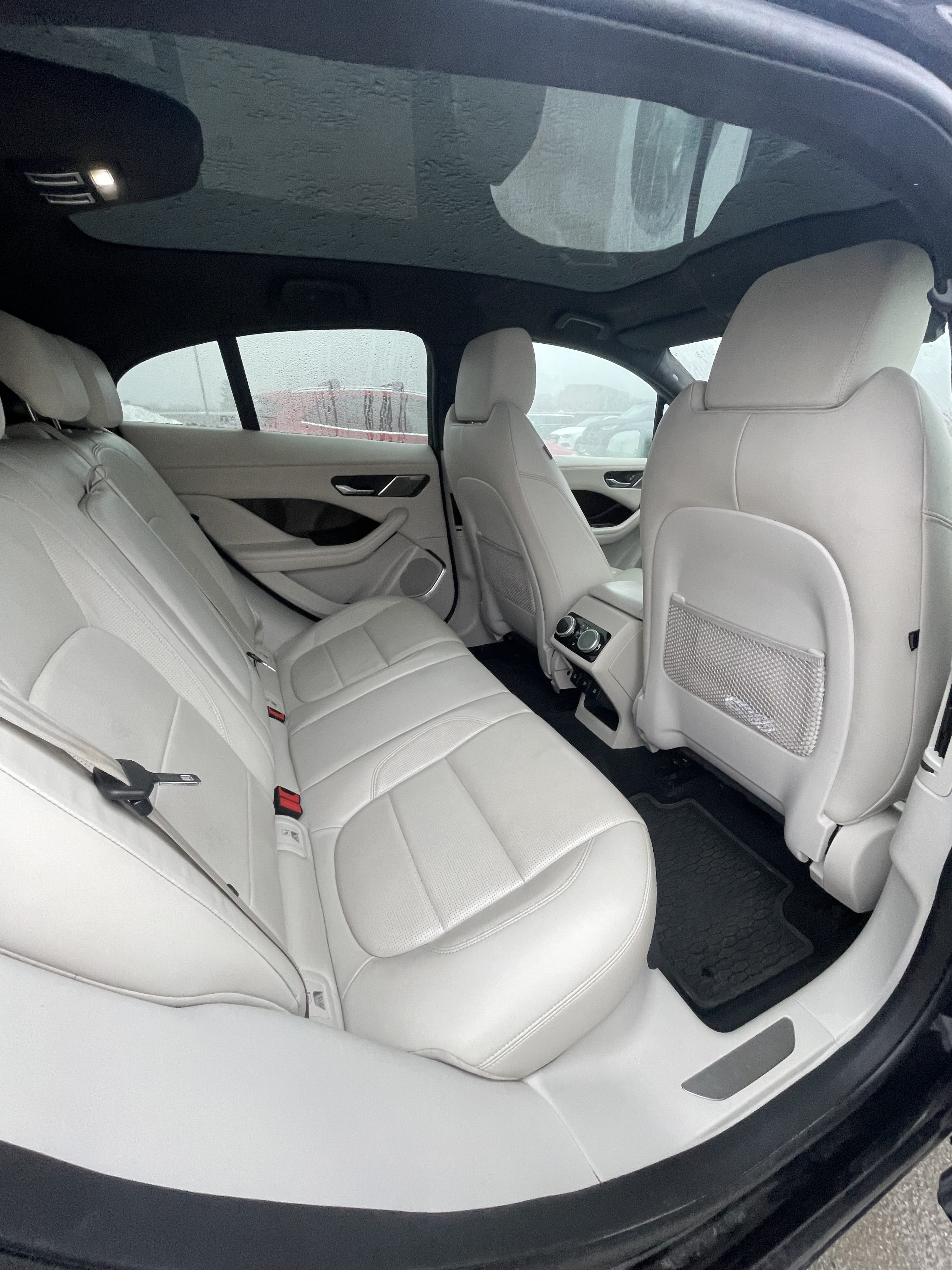 Jaguar I-Pace EV400 HSE med Cruisekontroll