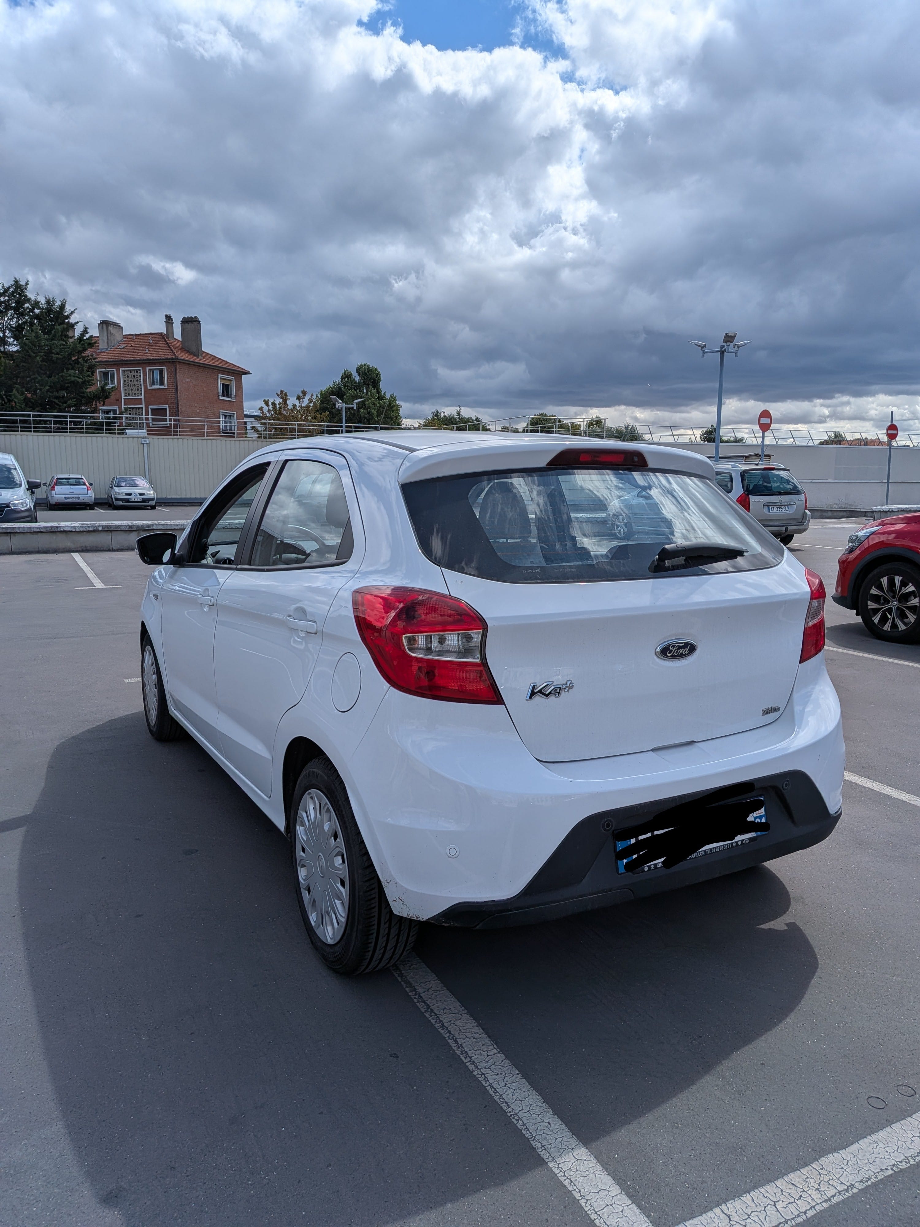 Ford KA+ avec Audio Bluetooth