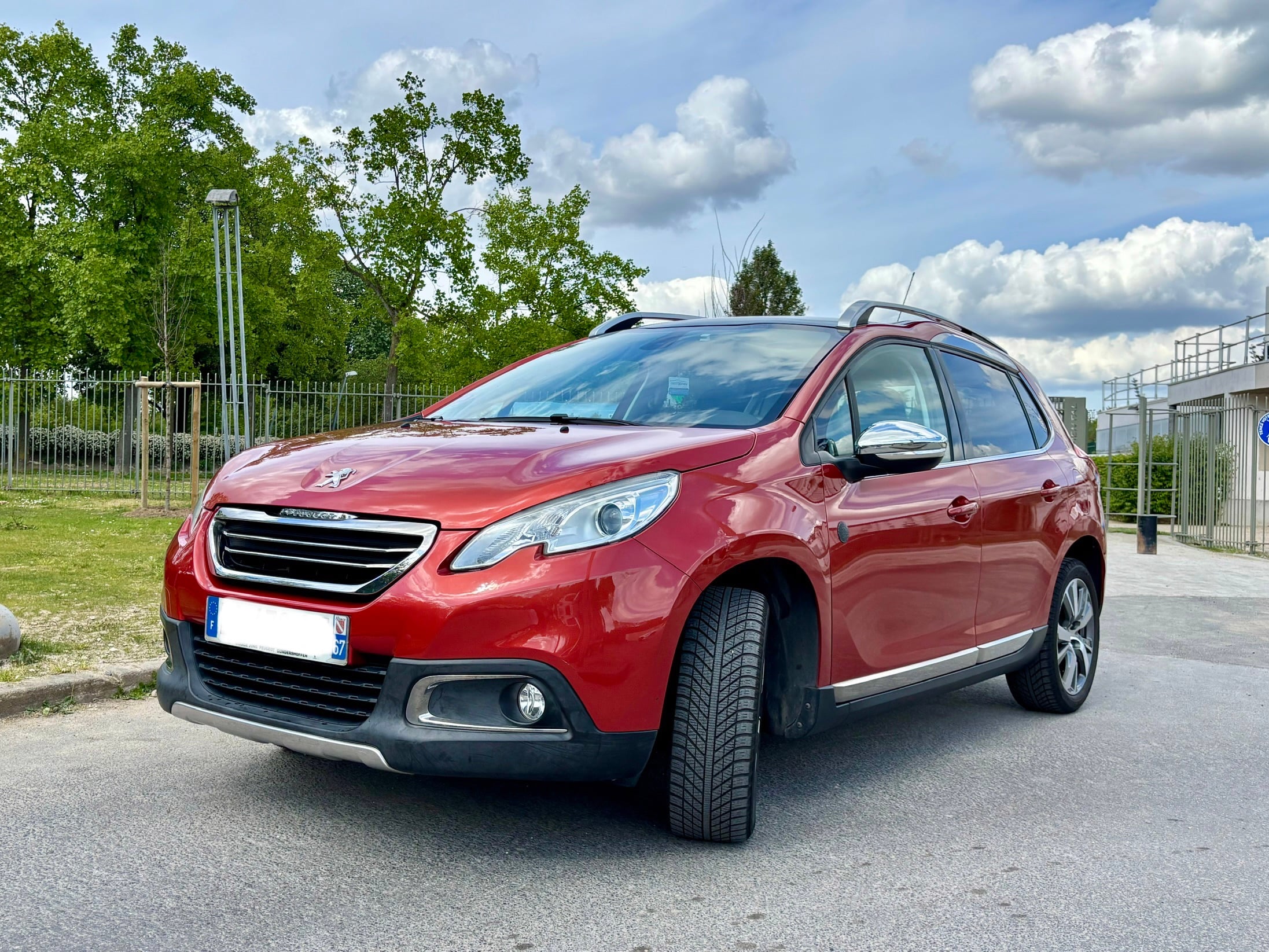 Peugeot 2008, 2015, Essence 95