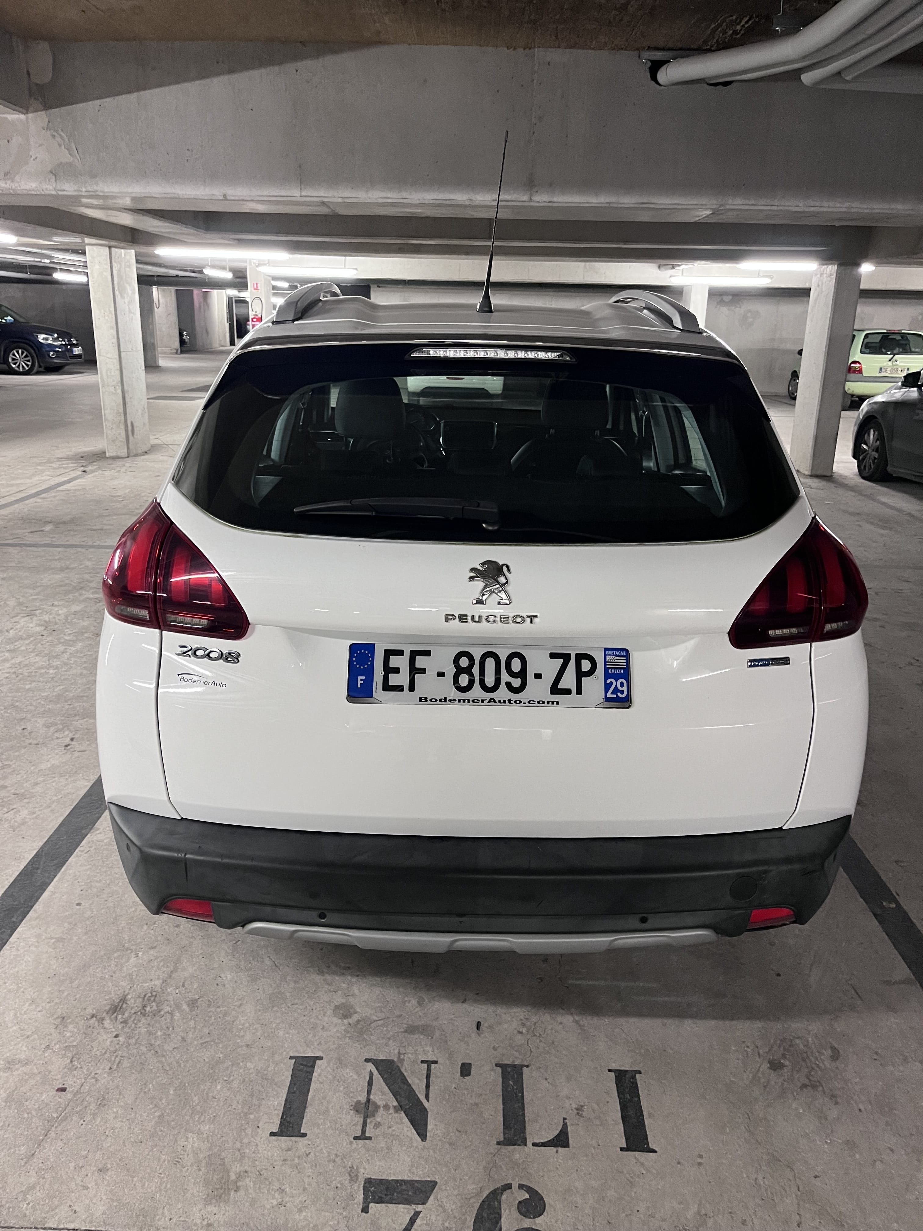Peugeot 2008 avec GPS