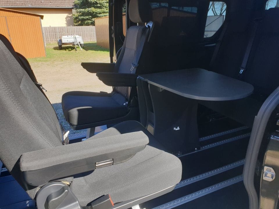 Renault Trafic Passenger 2.0 125 kW/170 PS mit Bluetooth-Audio