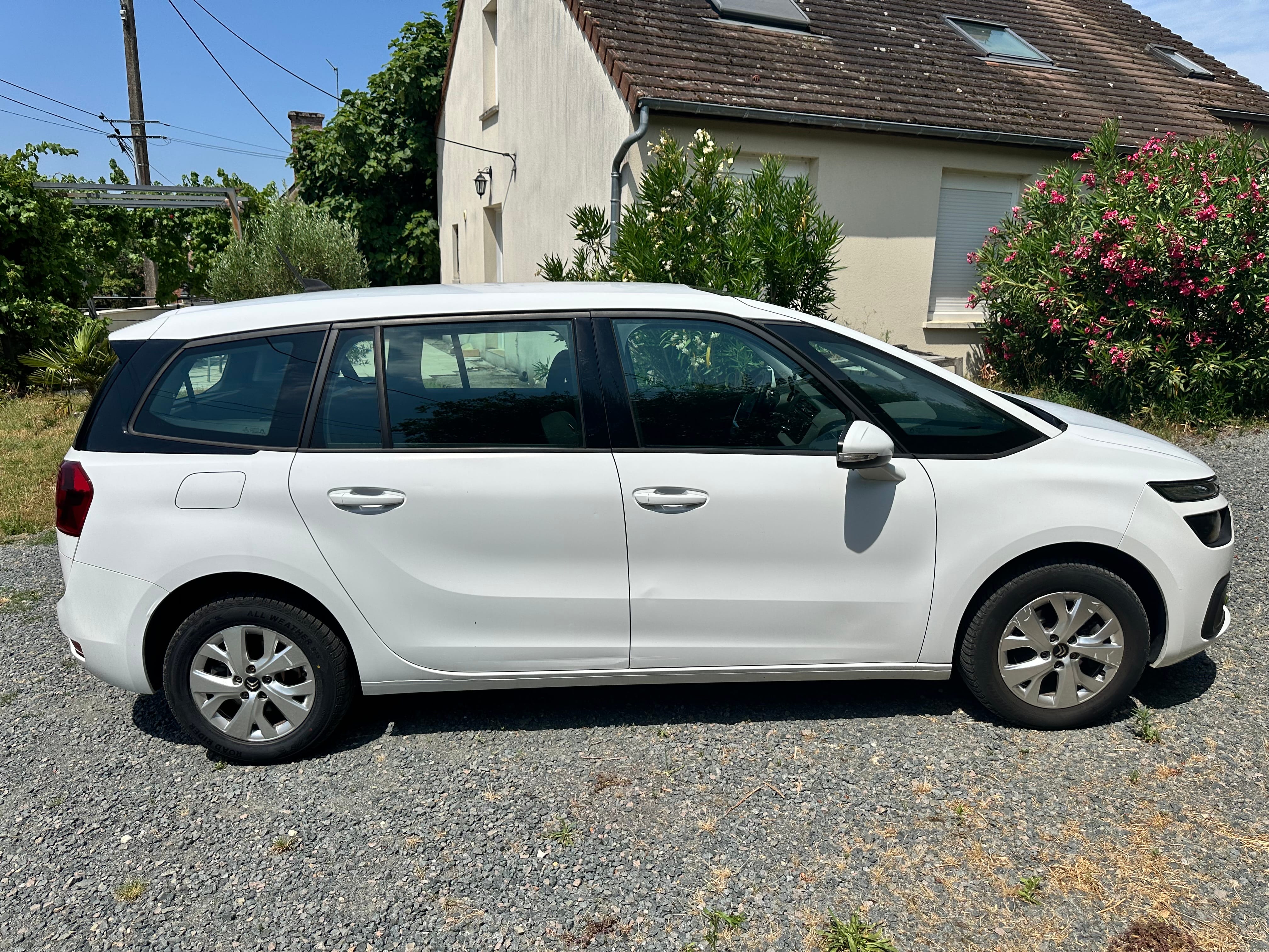 Citroen C4 Grand Spacetourer avec Climatisation