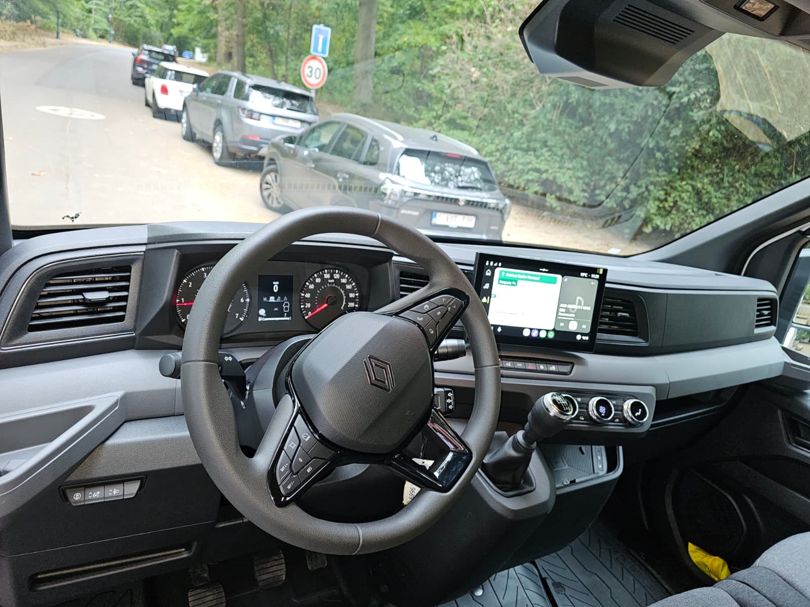 Renault Master with Cruise control