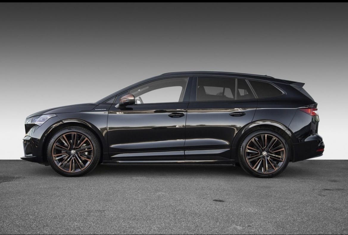 Skoda Enyaq 60 IV 80X - Founders Edition med Aircondition