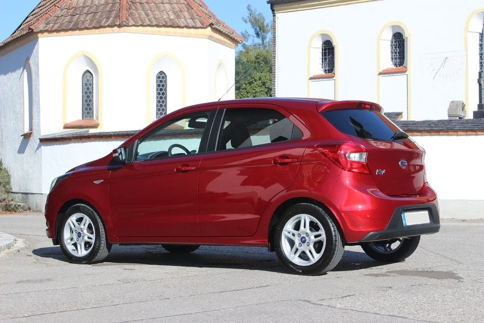 Ford KA+ Ultimate avec Climatisation