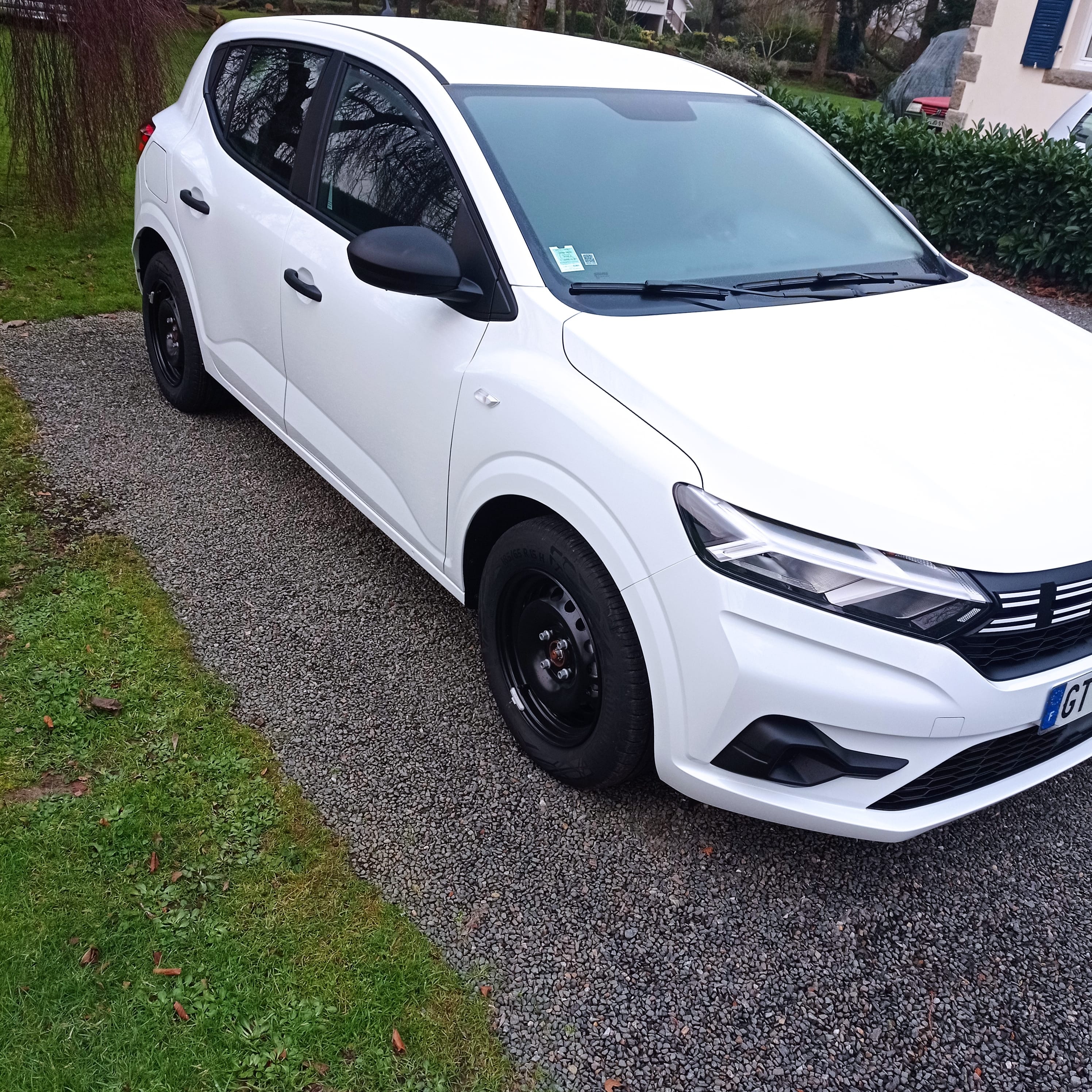 Dacia Sandero, 2023, Essence 95