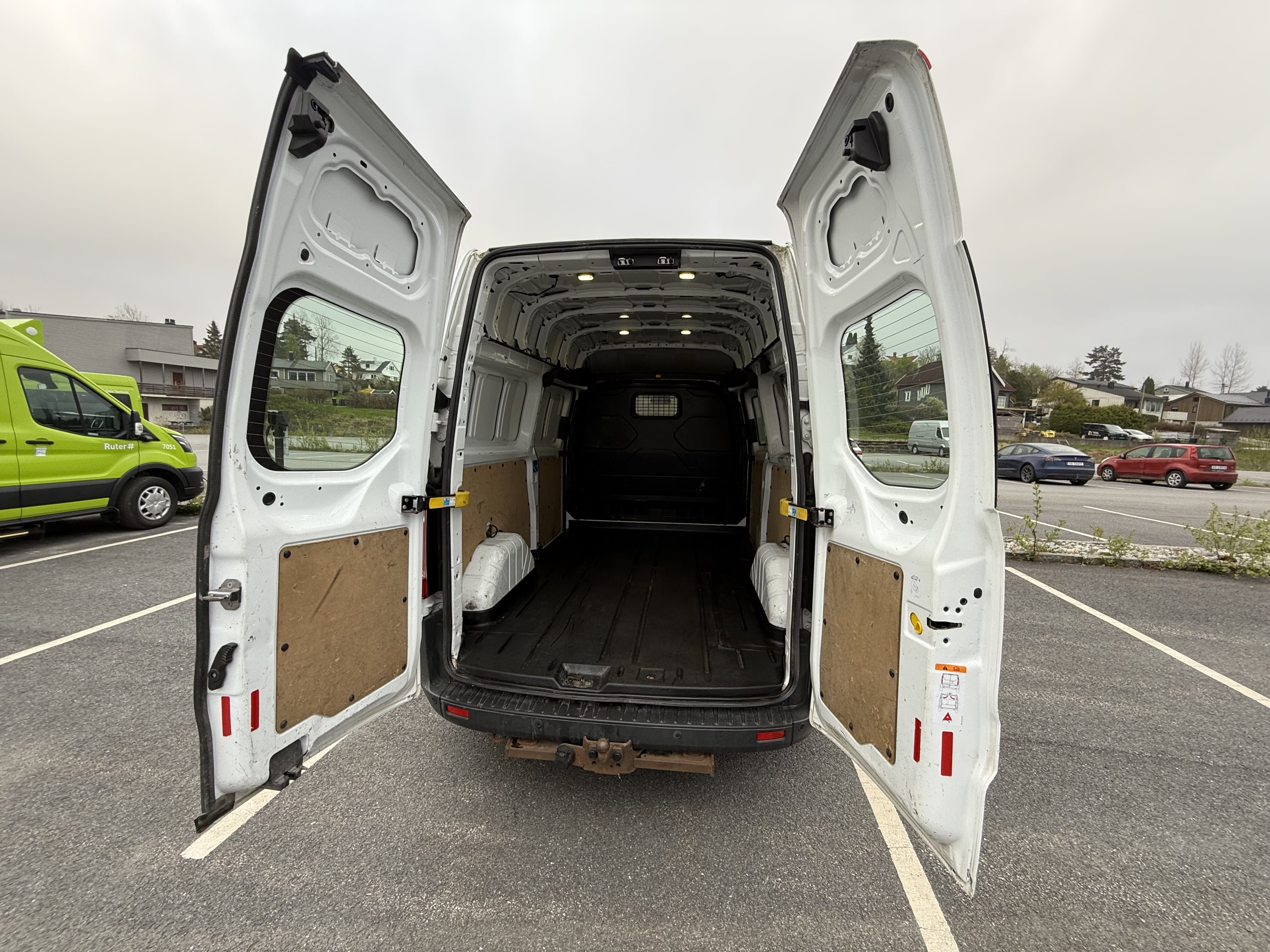 Ford Transit Custom Varebil med Tilhengerfeste