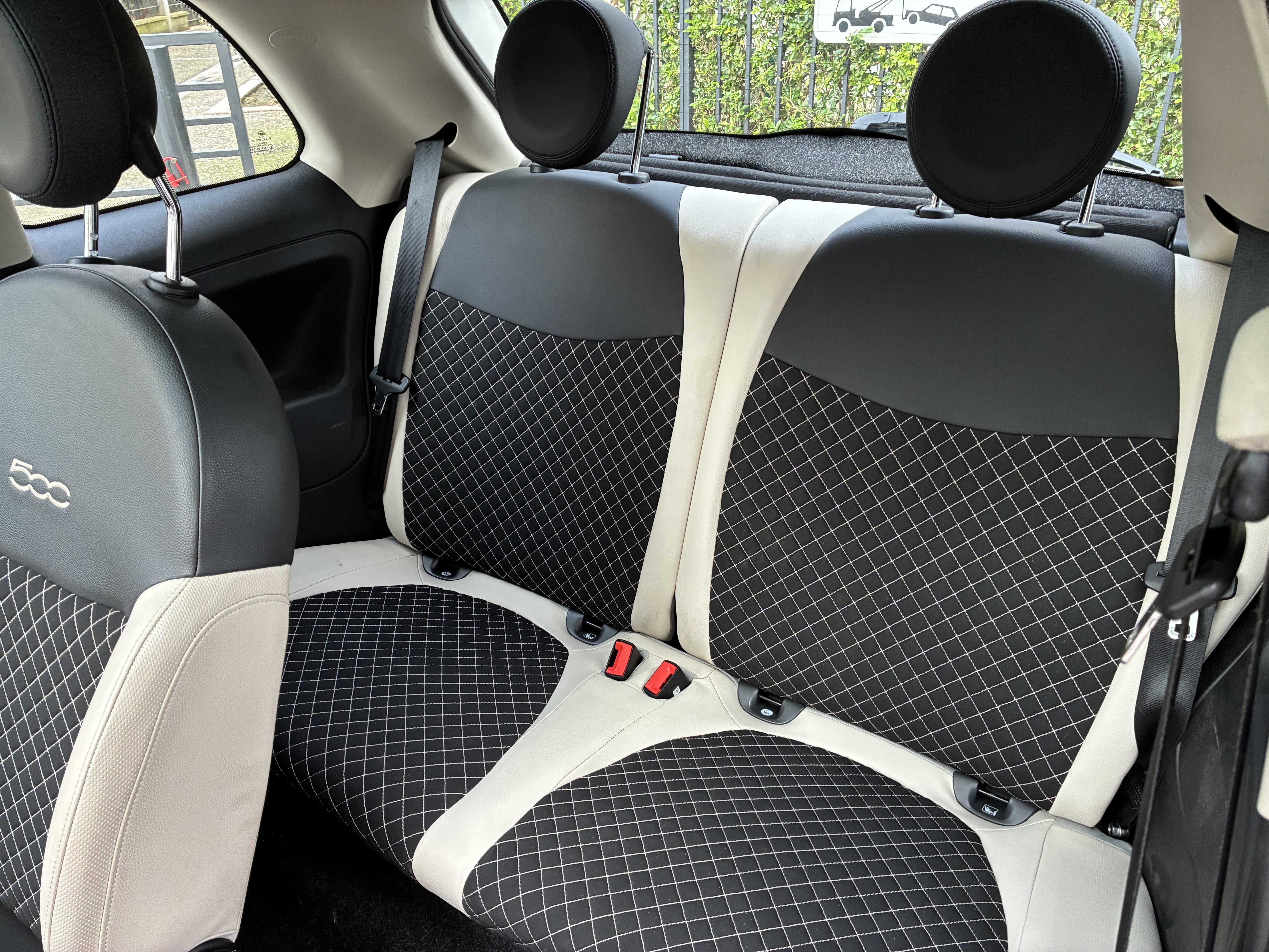 Fiat 500 1.0 HYBRIDE avec Apple CarPlay