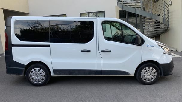 Renault Trafic Passenger 9 places avec Climatisation