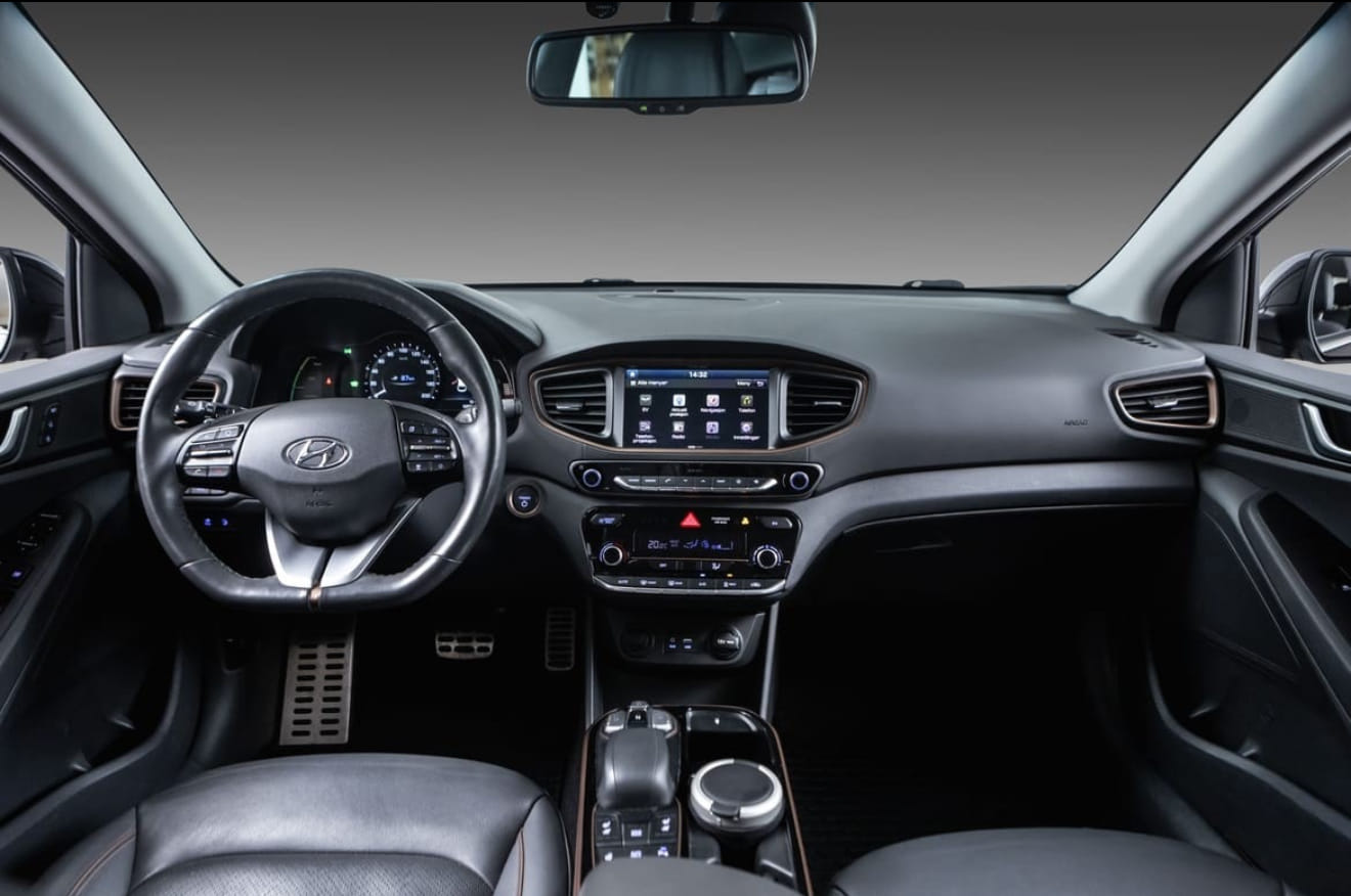 Hyundai Ioniq med GPS