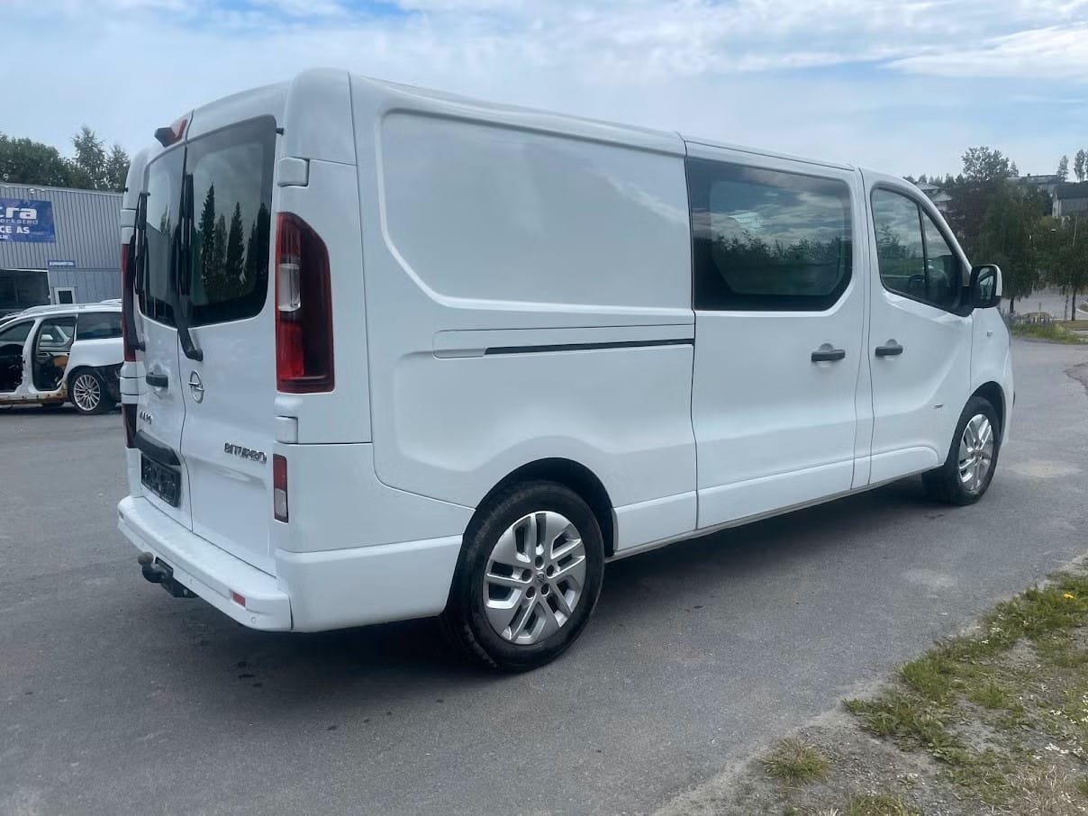 Opel Vivaro med Aircondition