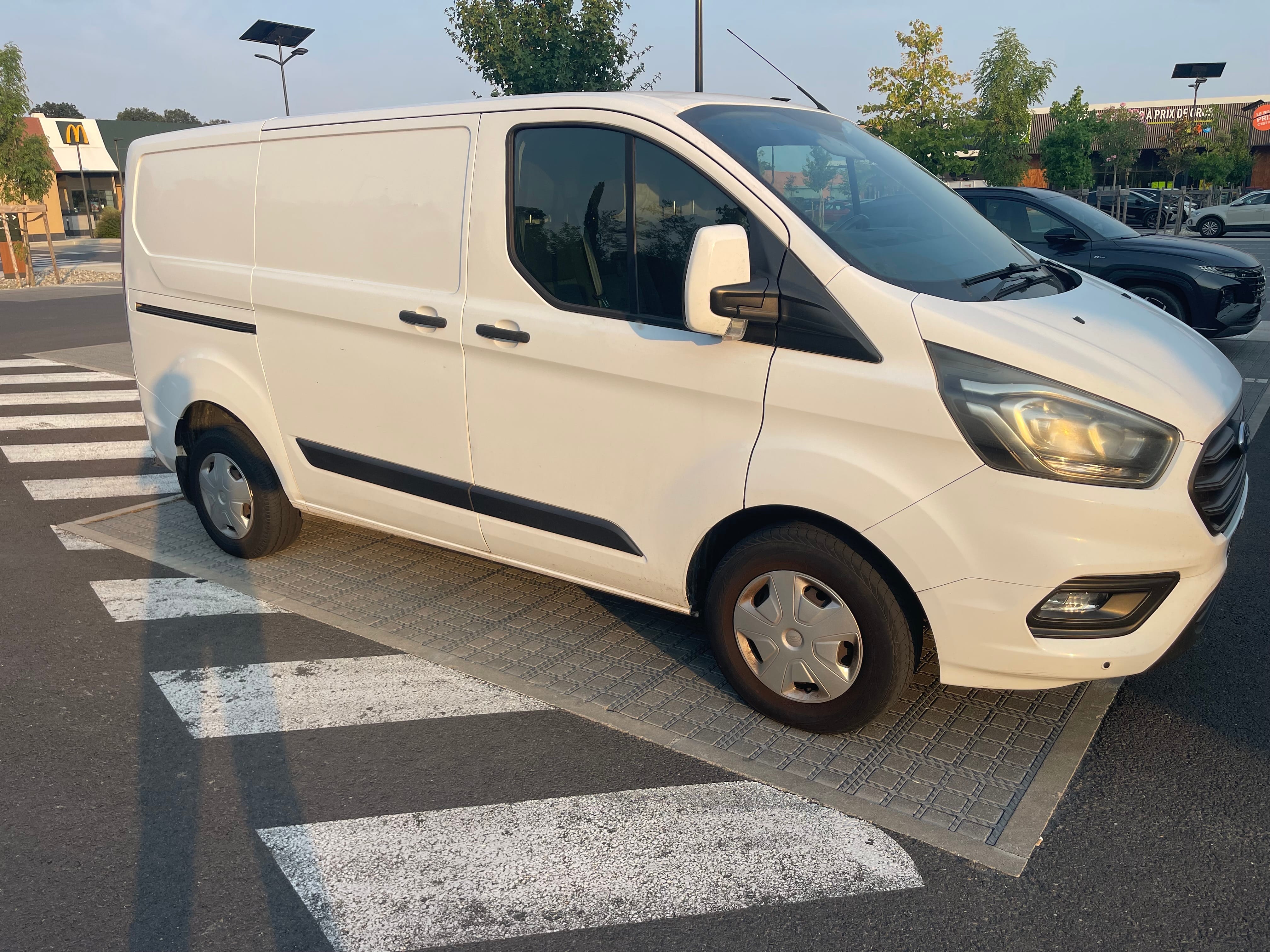 Ford Transit Custom Fourgon avec Climatisation