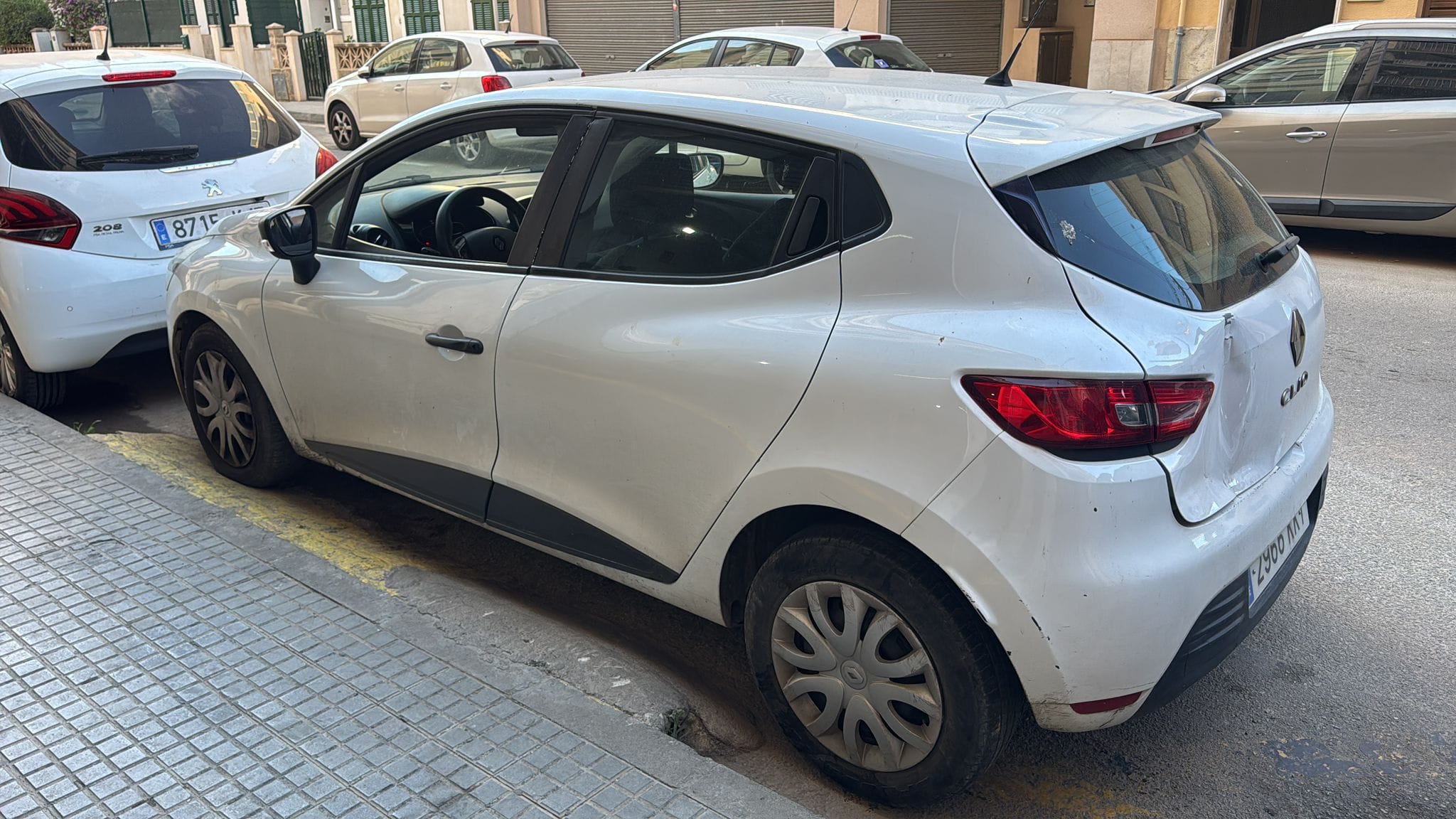 Renault Clio con Aire acondicionado
