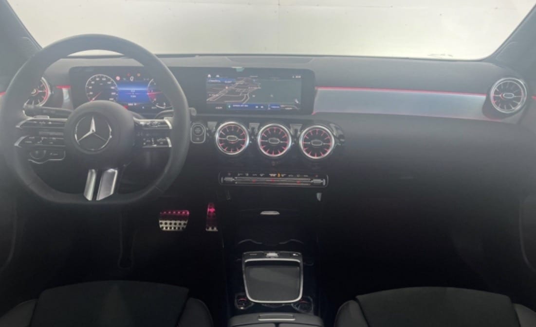 Mercedes-Benz Classe A 220 avec GPS