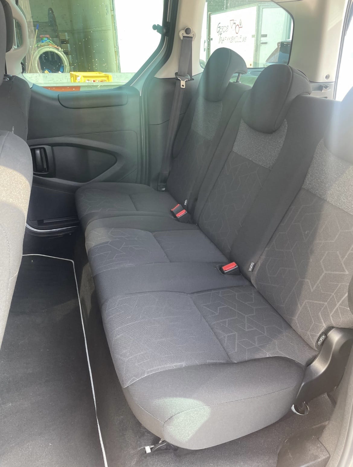 Peugeot Partner Tepee med Vinterdekk