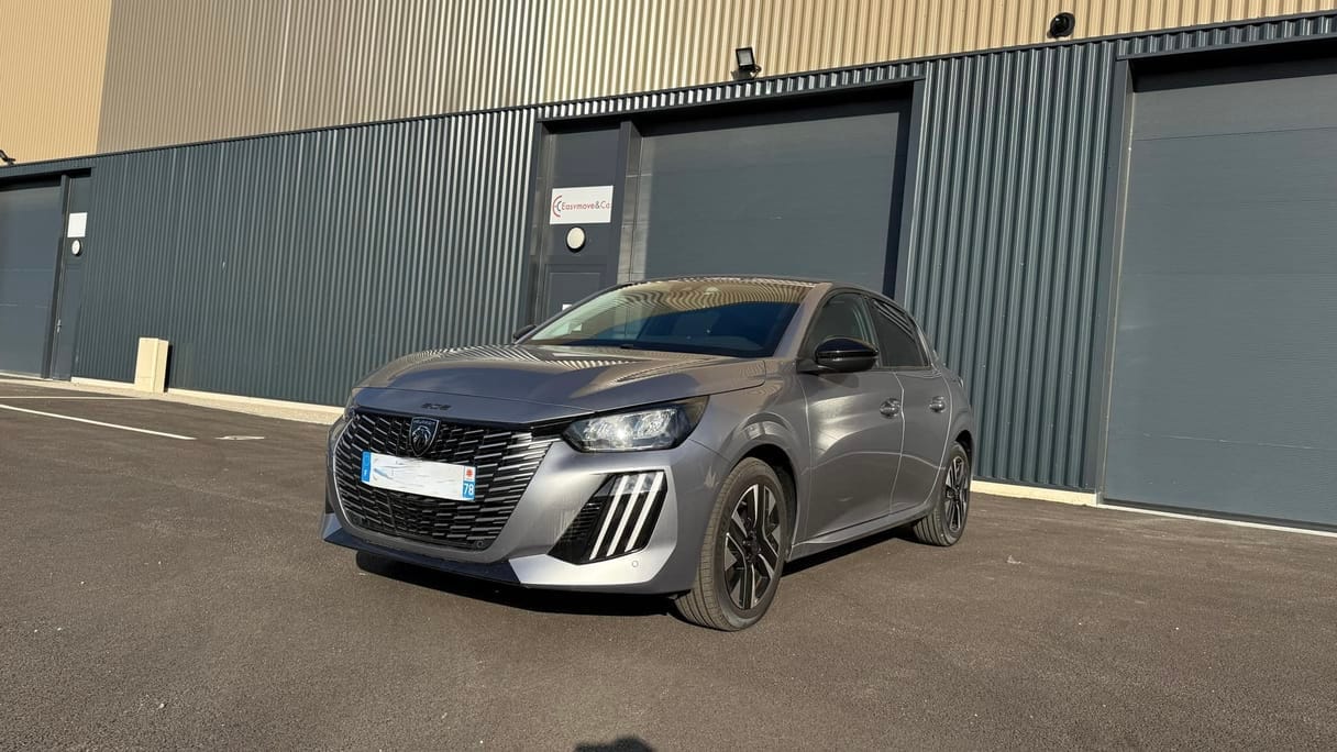 Peugeot 208, 2025, Essence 95 / Électrique (hybride), automatique