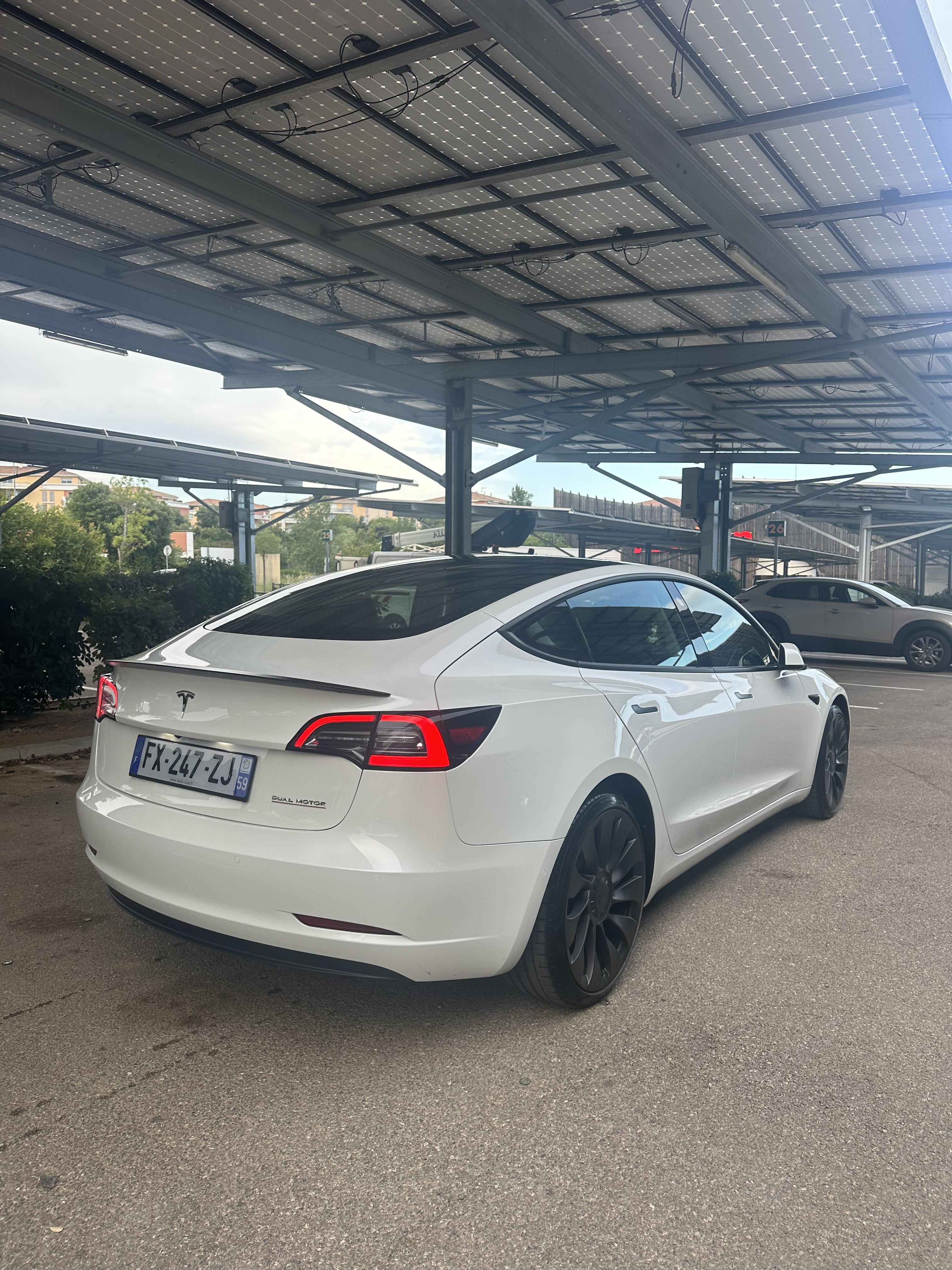 Tesla Model 3 Performance avec GPS