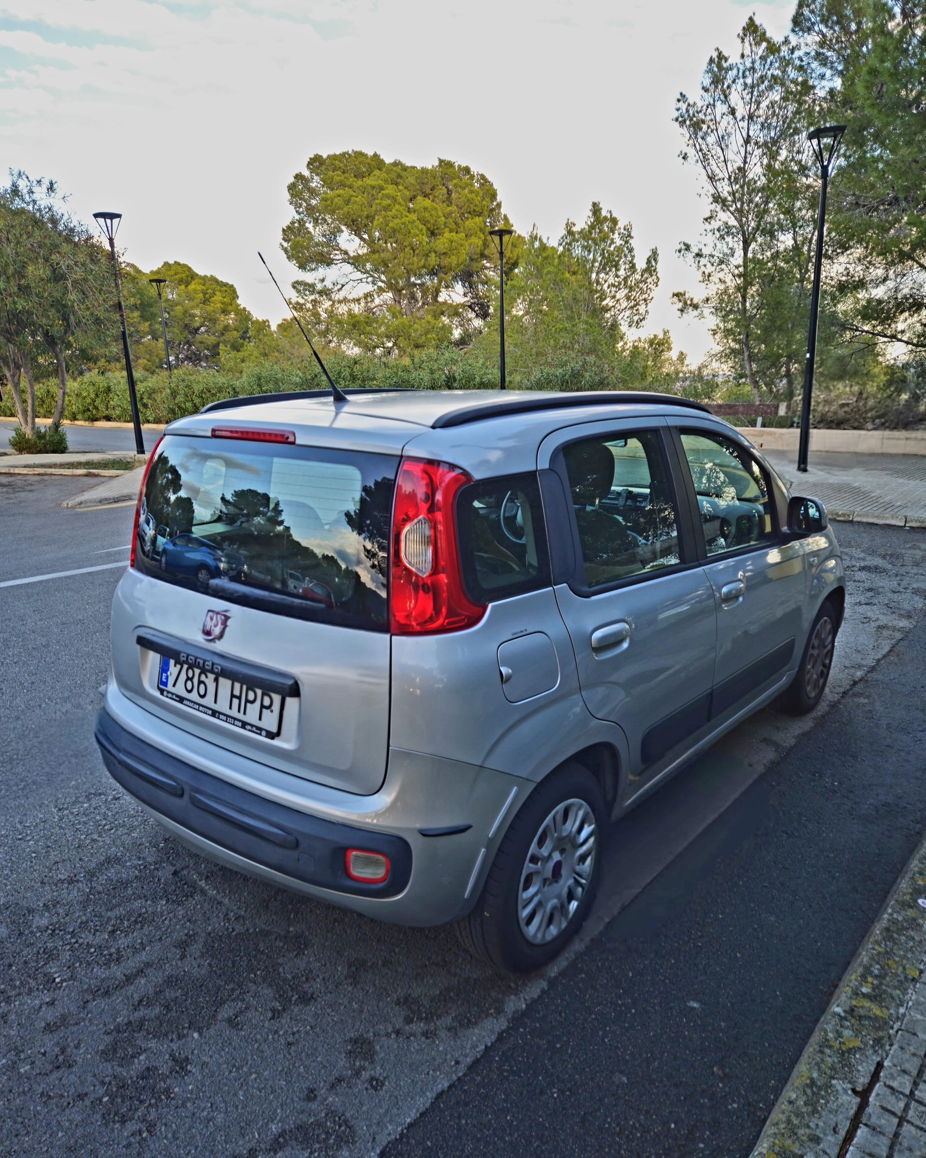 Fiat Panda 1.2 GRIS con Entrada de Audio/iPod