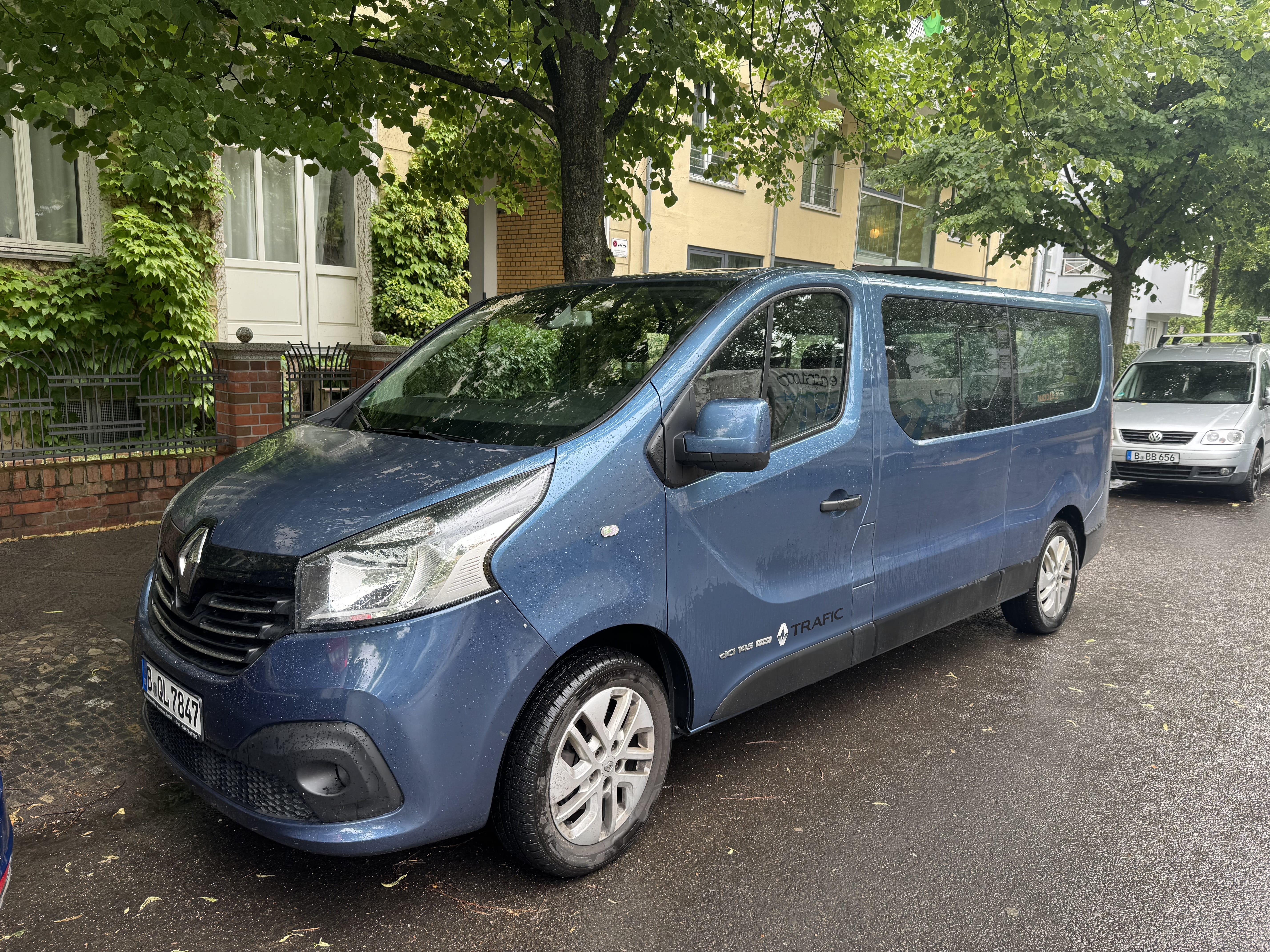 Renault Trafic Passenger mit Winterreifen