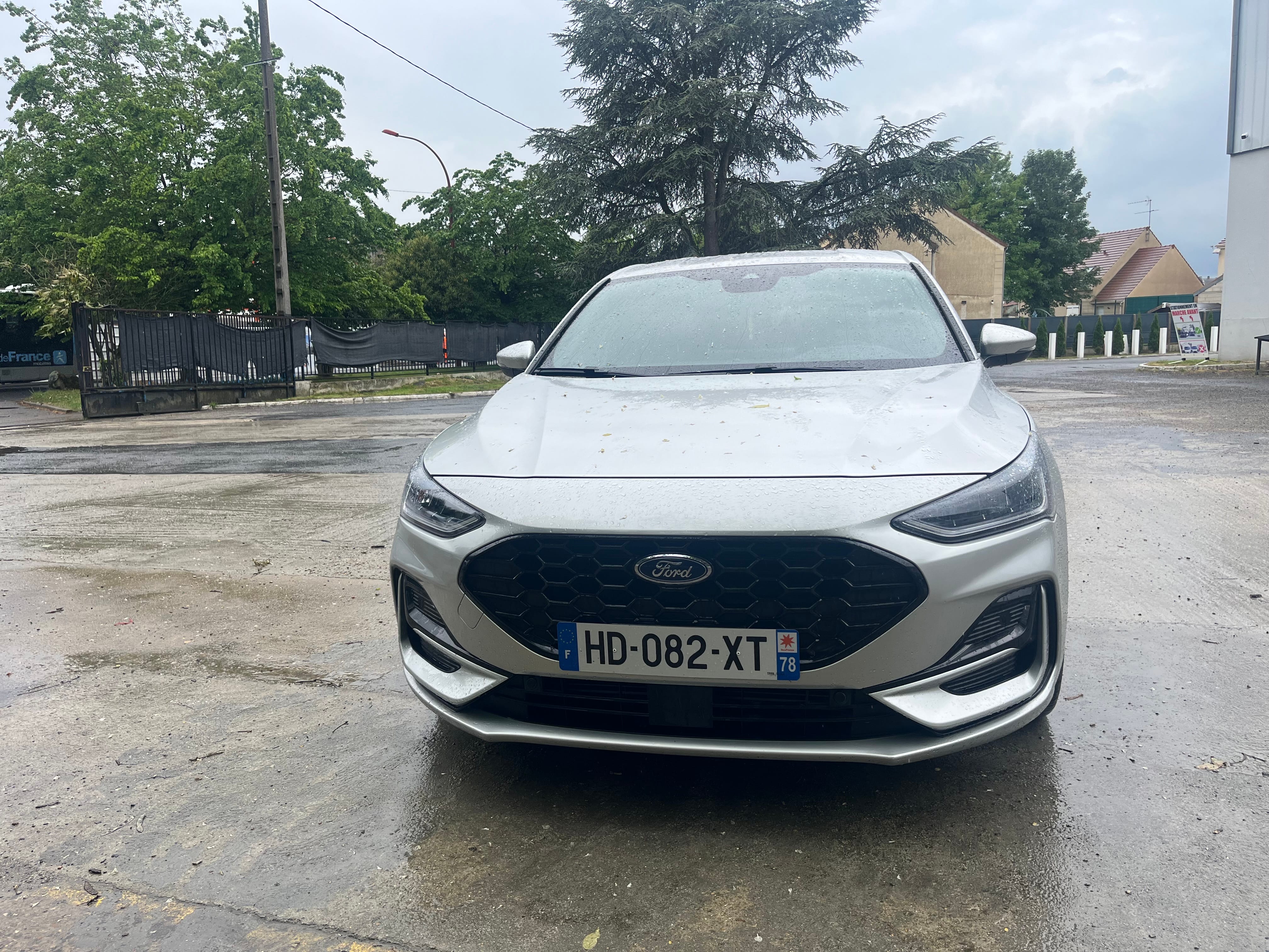 Ford Focus ST Line avec Climatisation