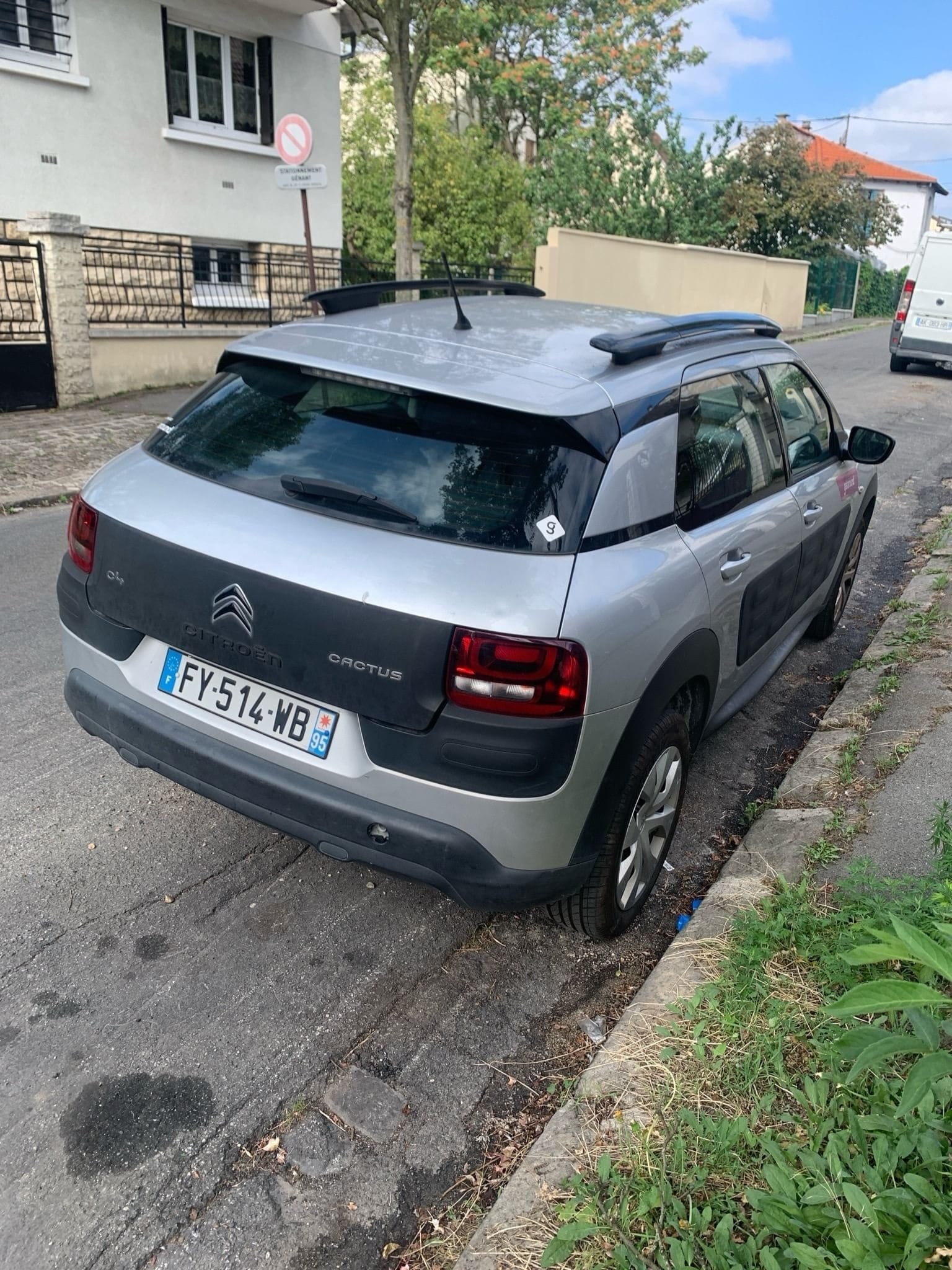 Citroen C4 Cactus FY514WB avec Climatisation