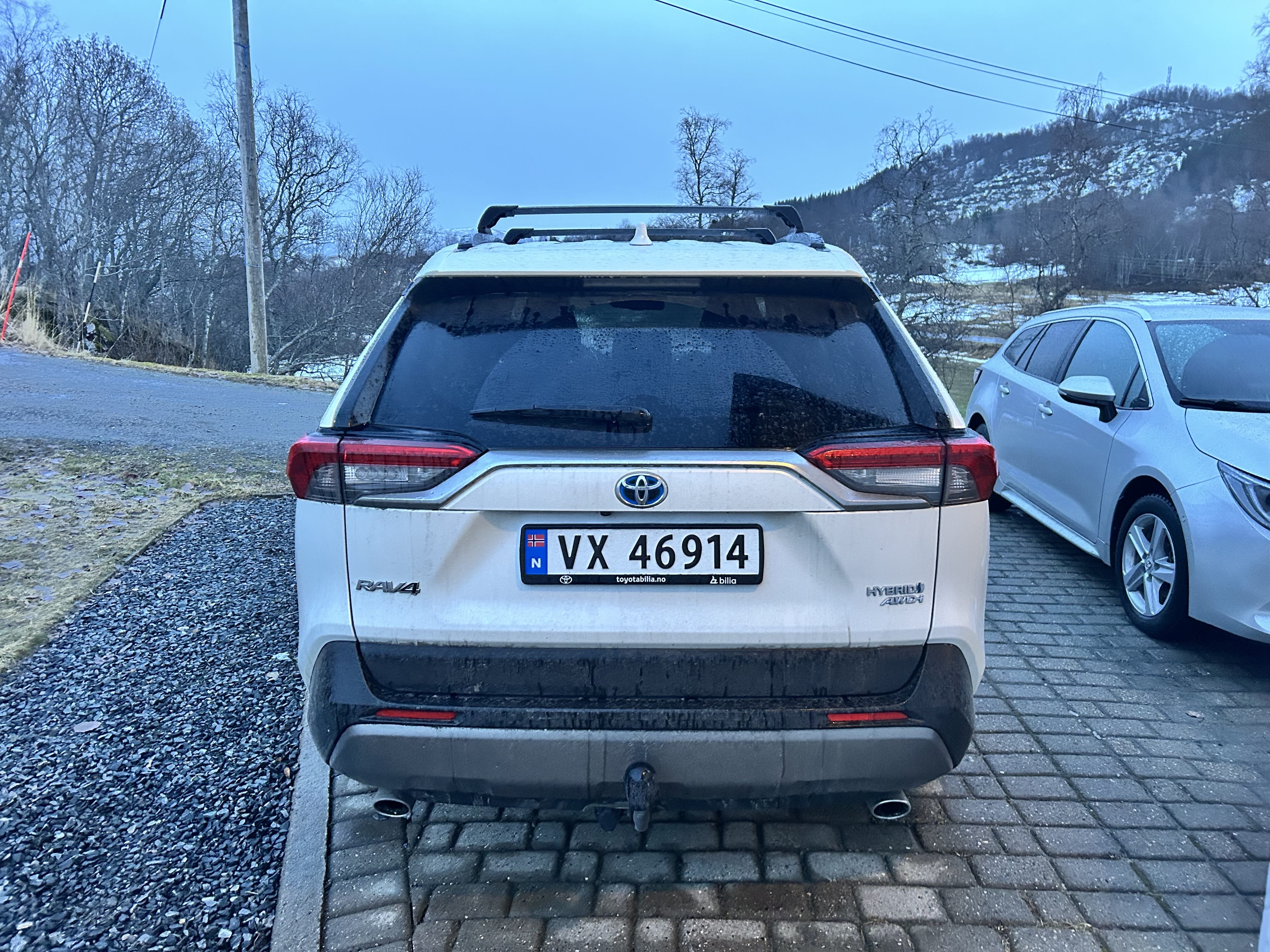 Toyota RAV 4 Hybrid med Bluetooth audio