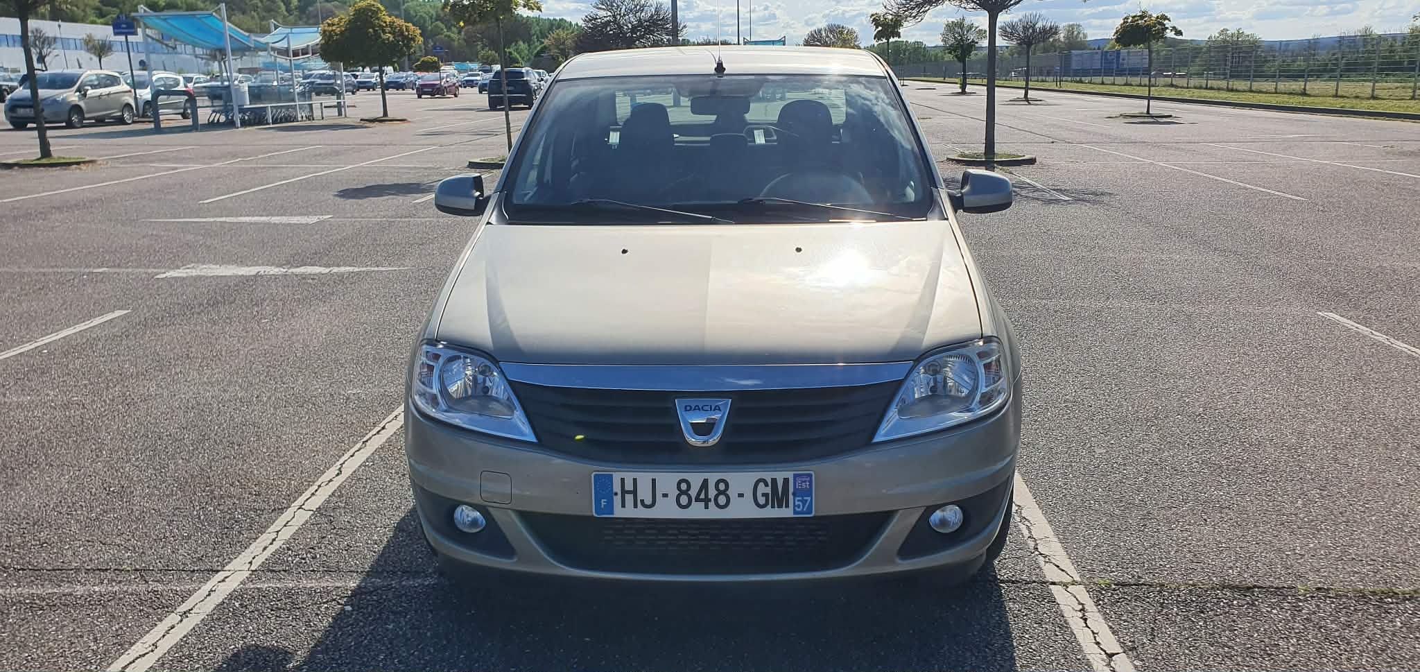 Dacia Logan 1.5 Dci avec Autoradio