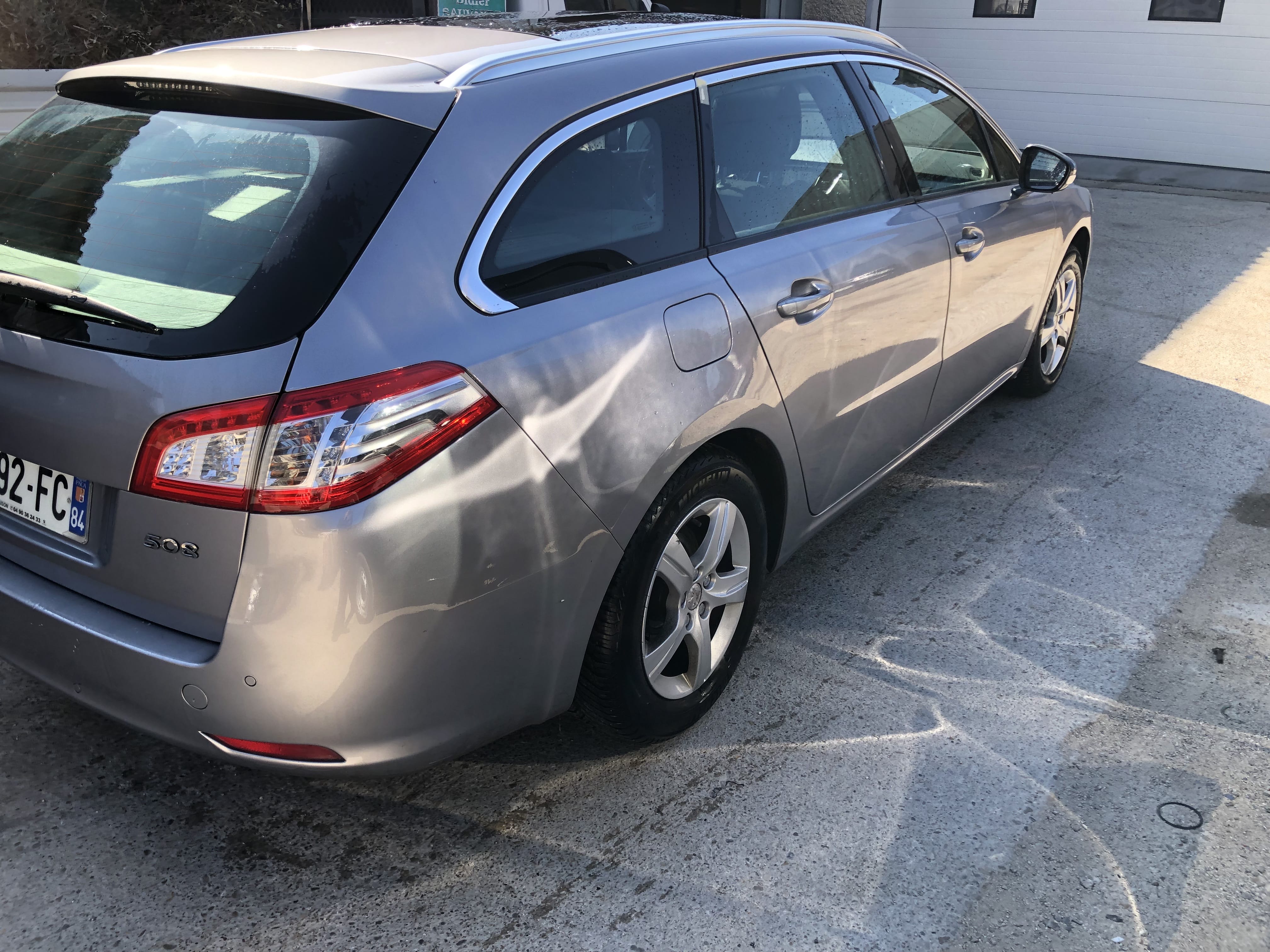 Peugeot 508 SW 2l hdi 150 avec GPS