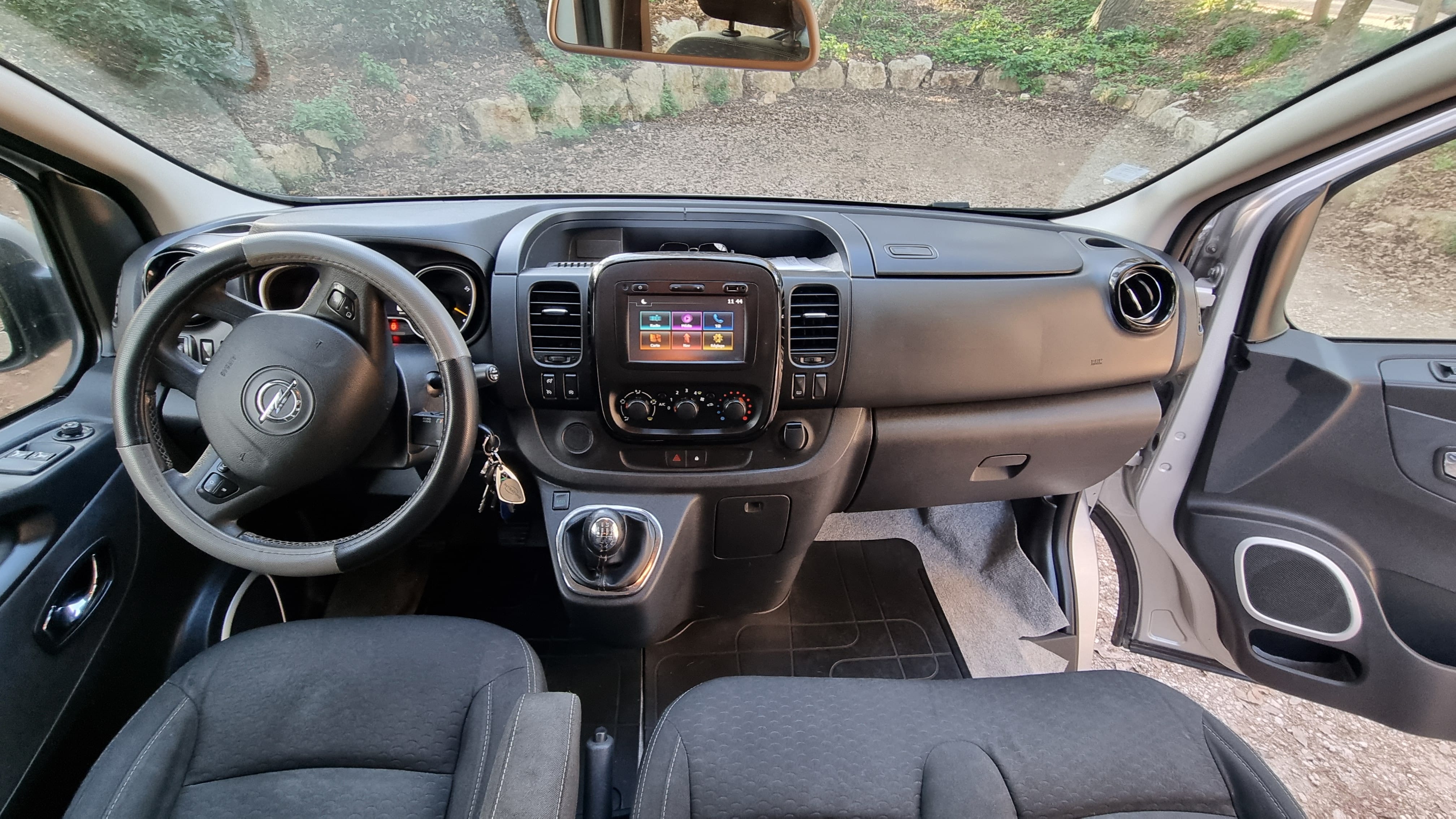Opel Vivaro avec Régulateur de vitesse