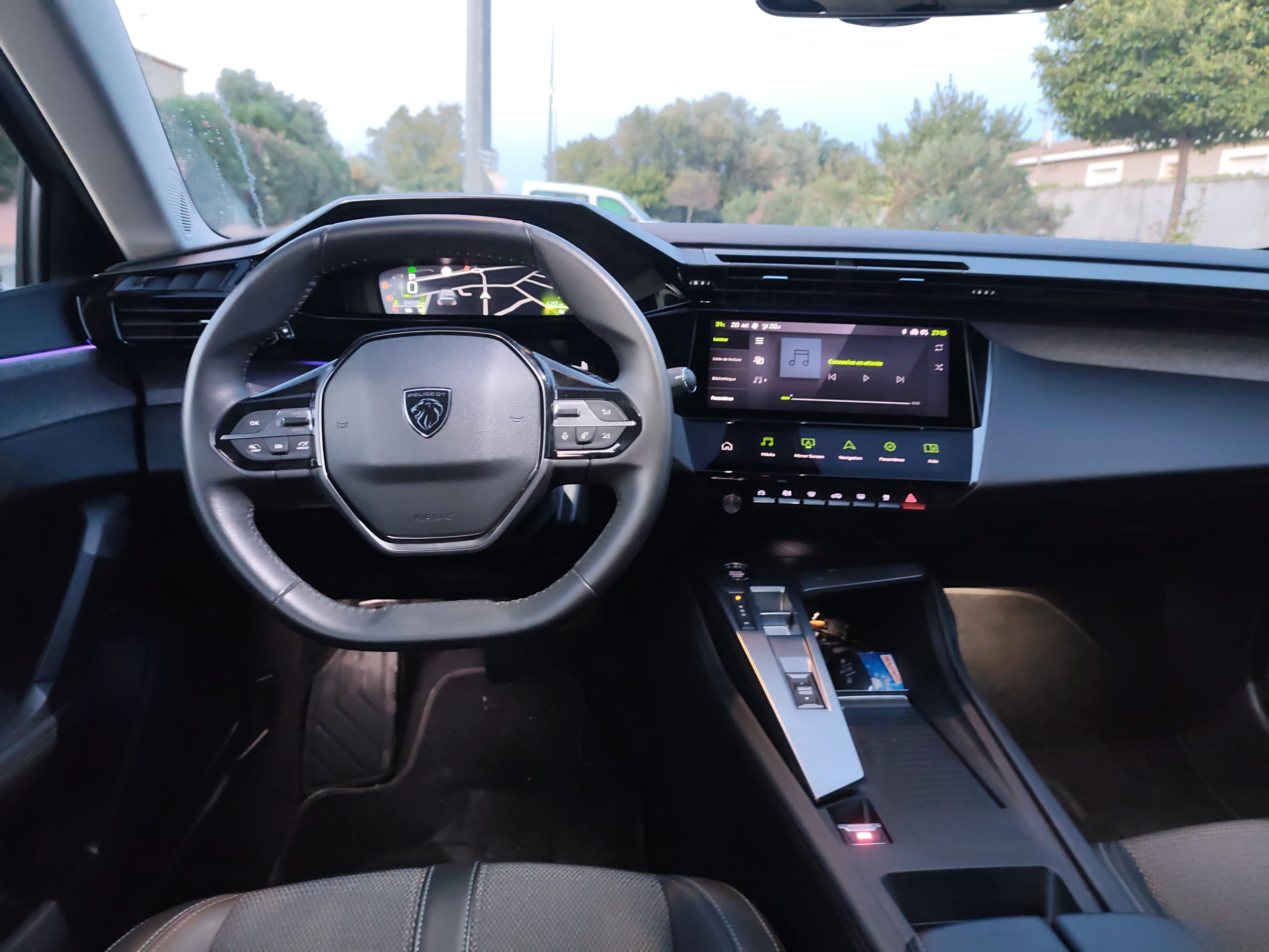 Peugeot 308 avec GPS