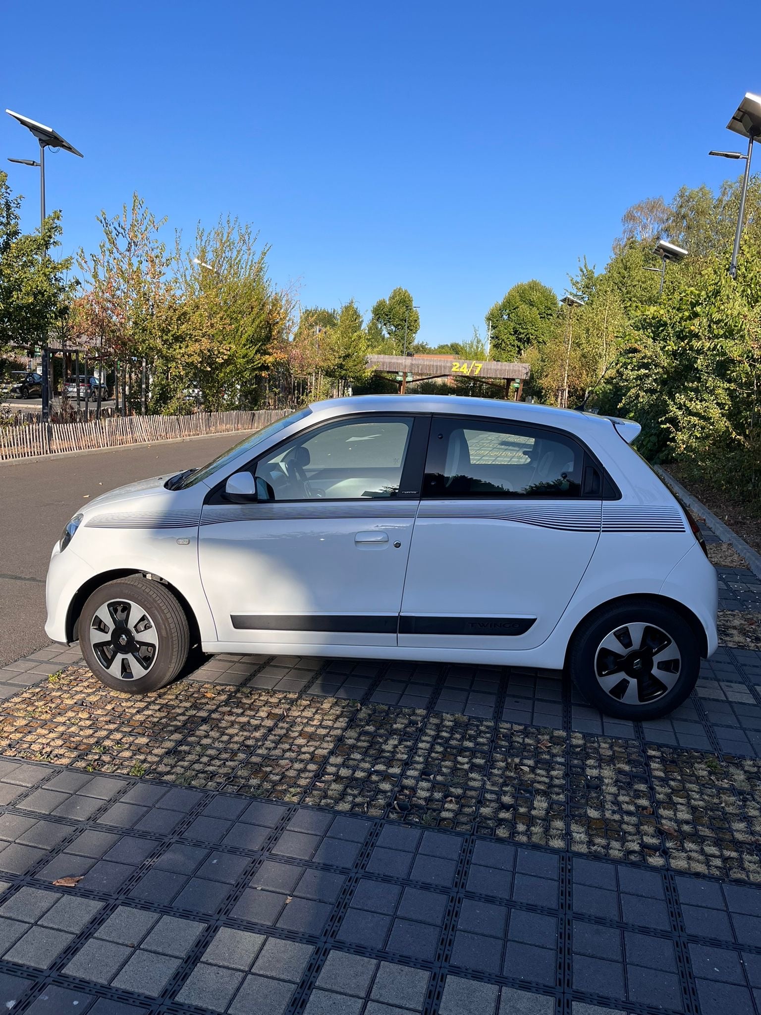 Renault Twingo III avec Climatisation